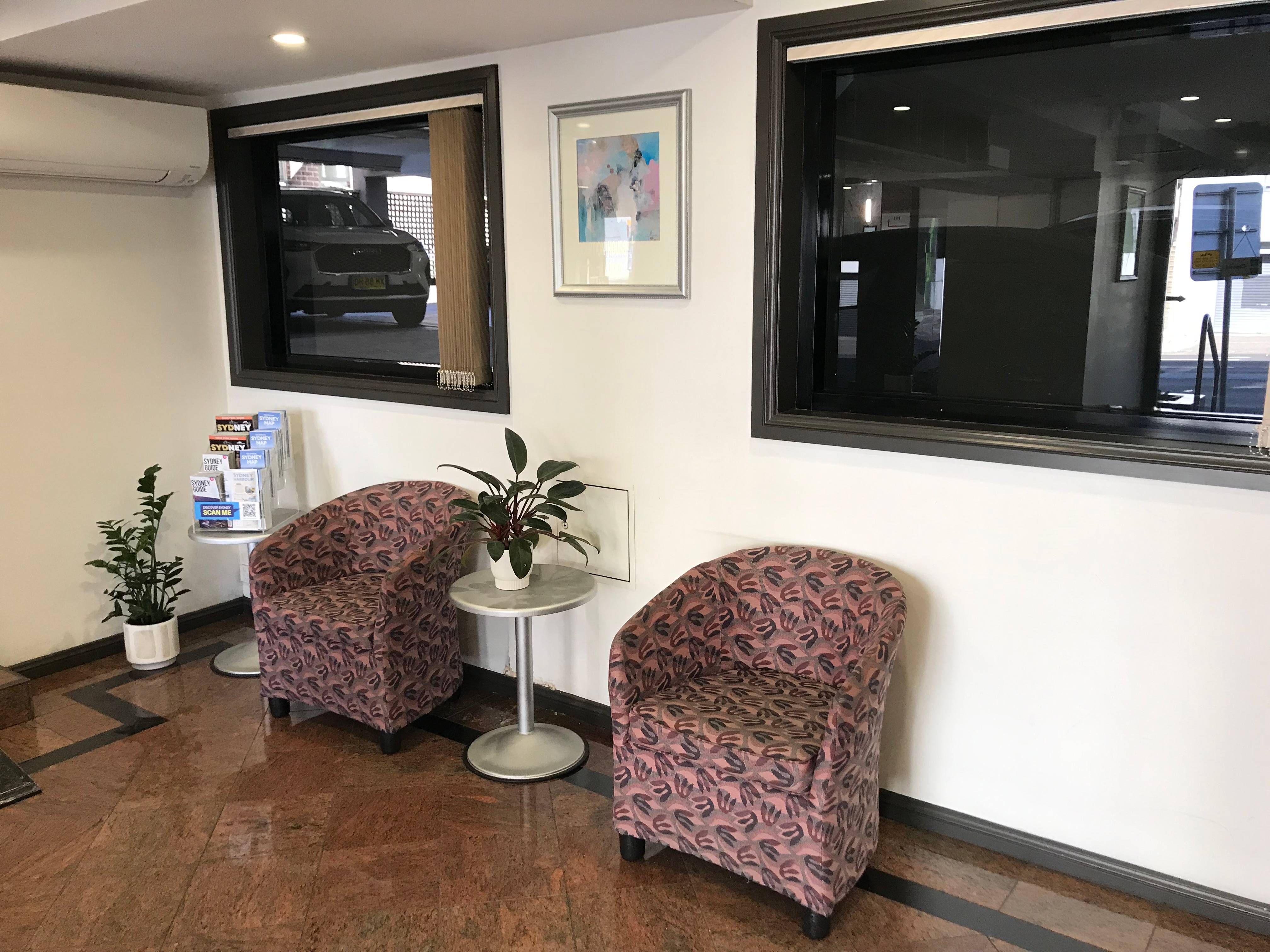 Edgecliff Lodge Motel