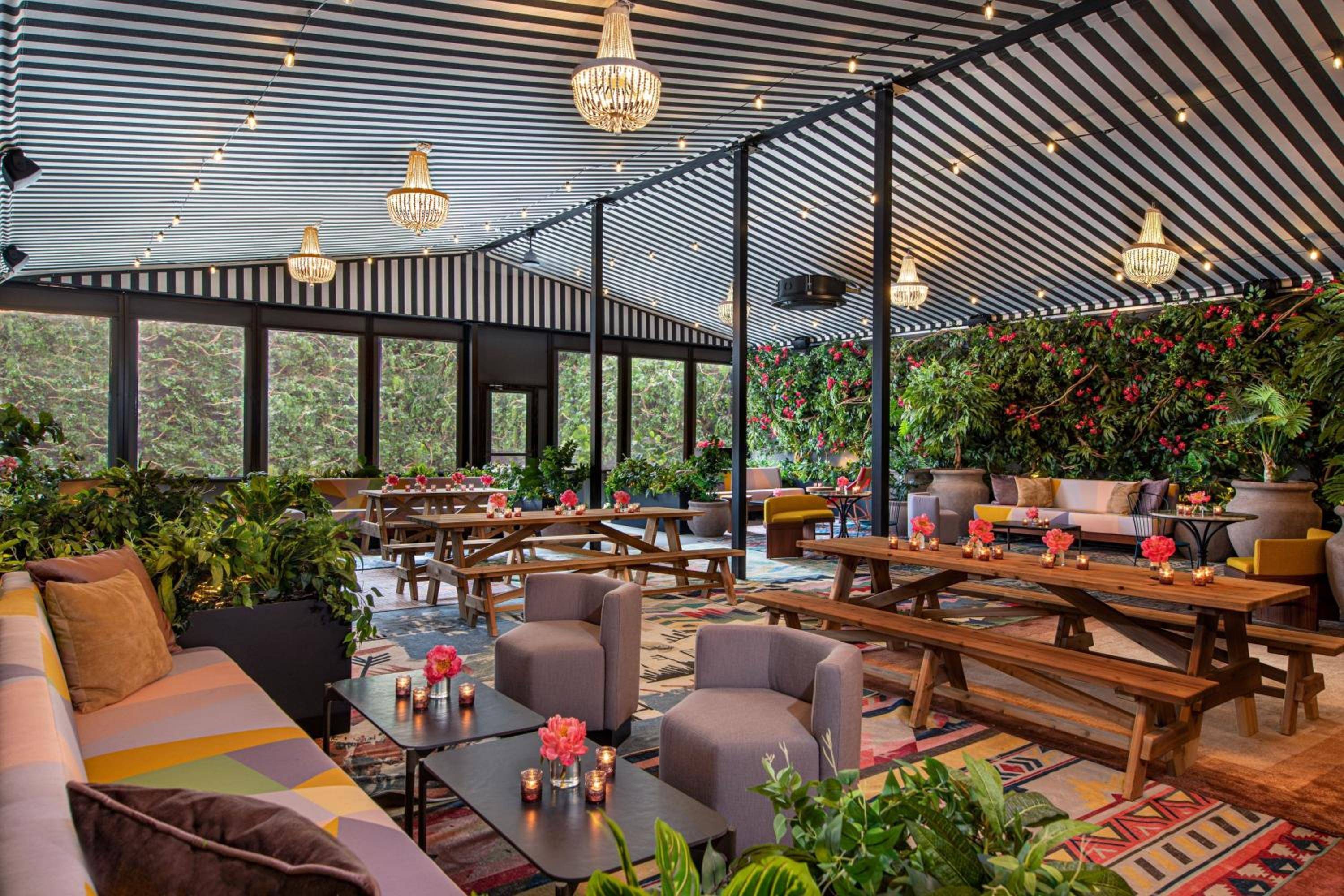 Moxy Brooklyn Williamsburg