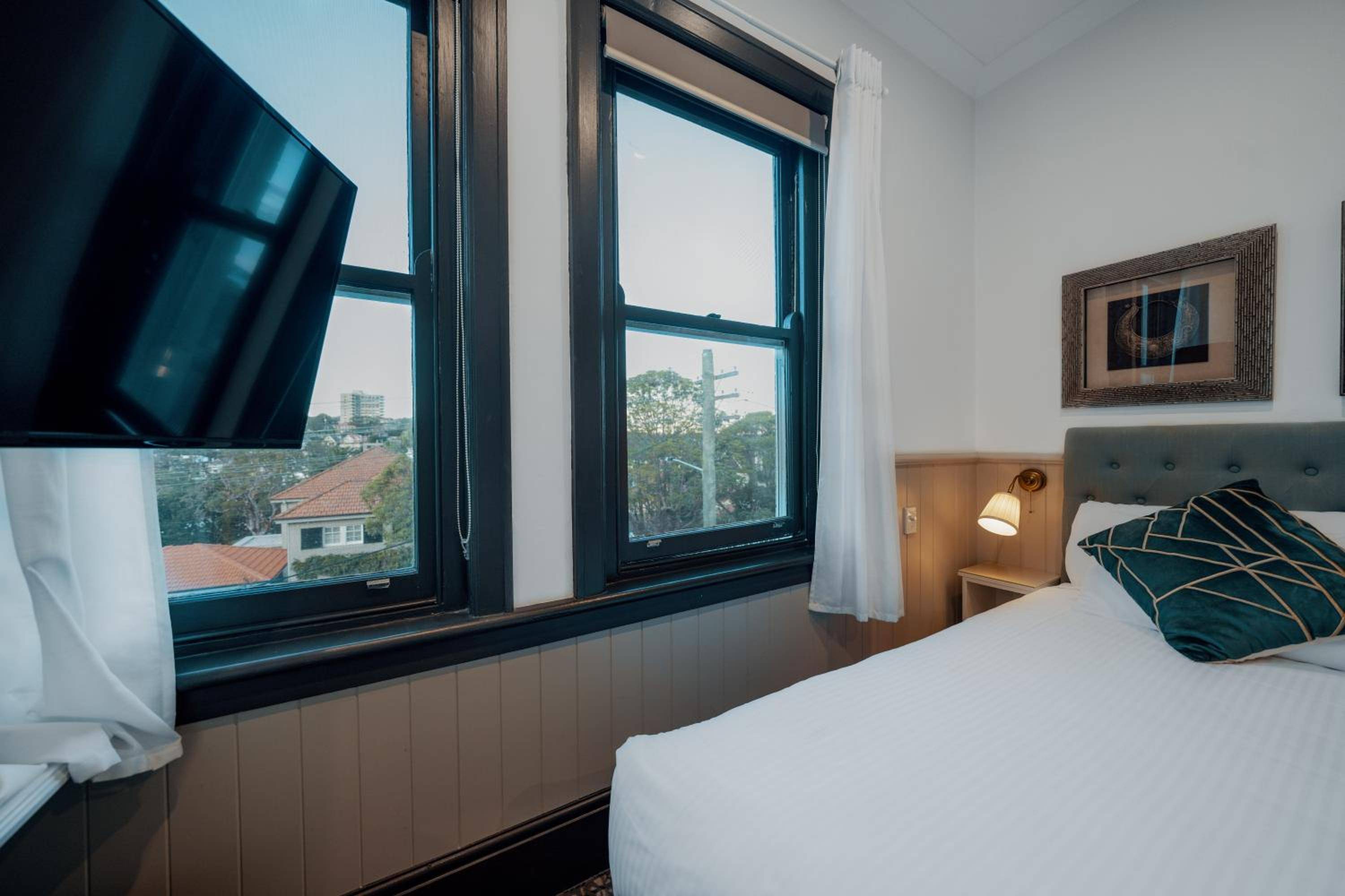 Cremorne Point Manor