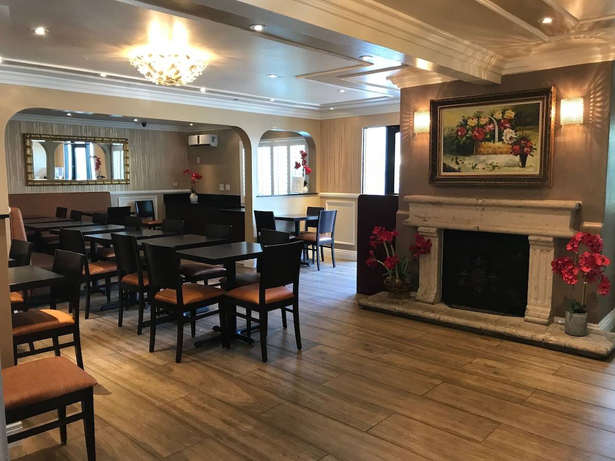 Lemon Tree Hotel and Suites