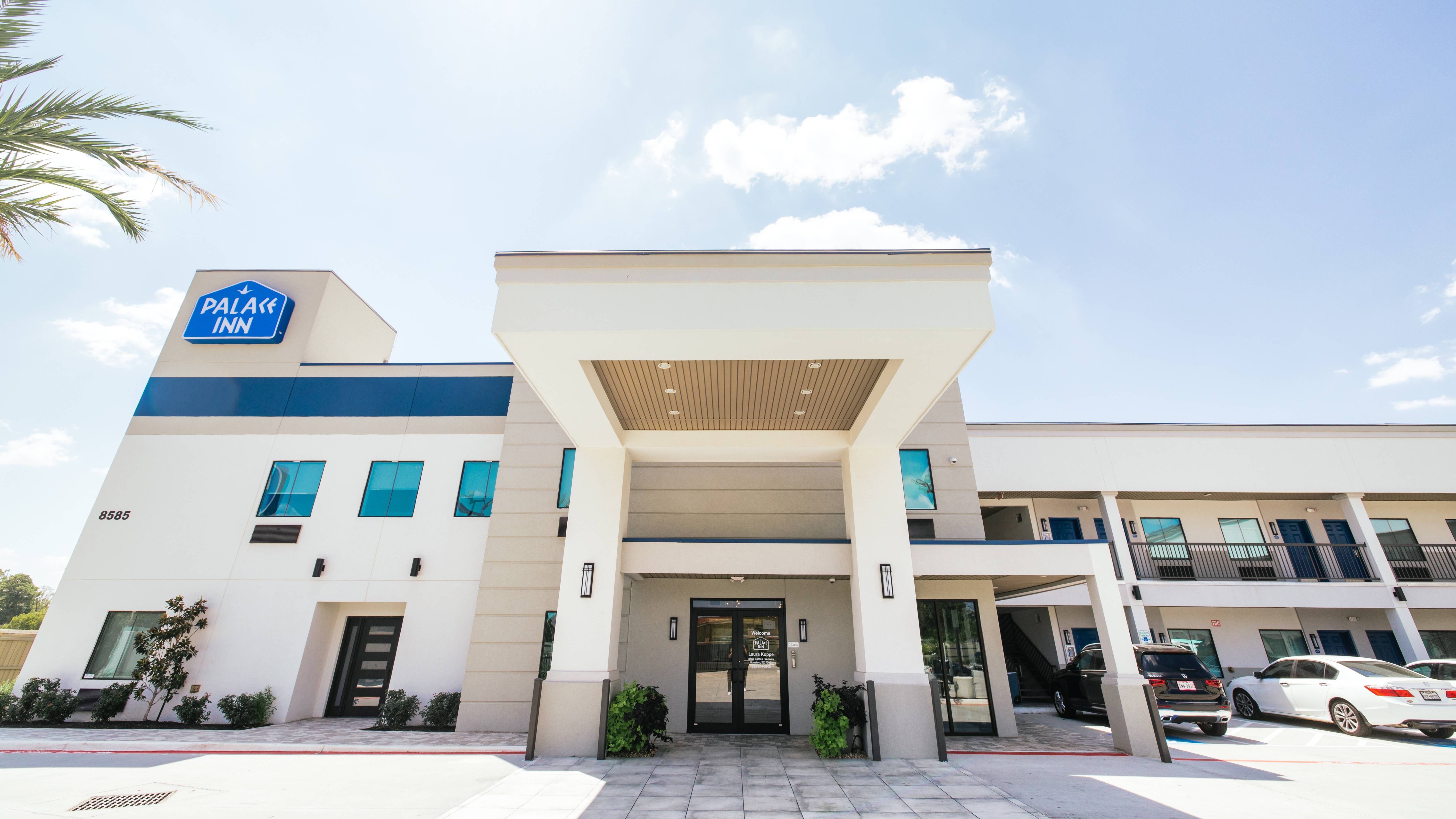 Palace Inn Laura Koppe 59