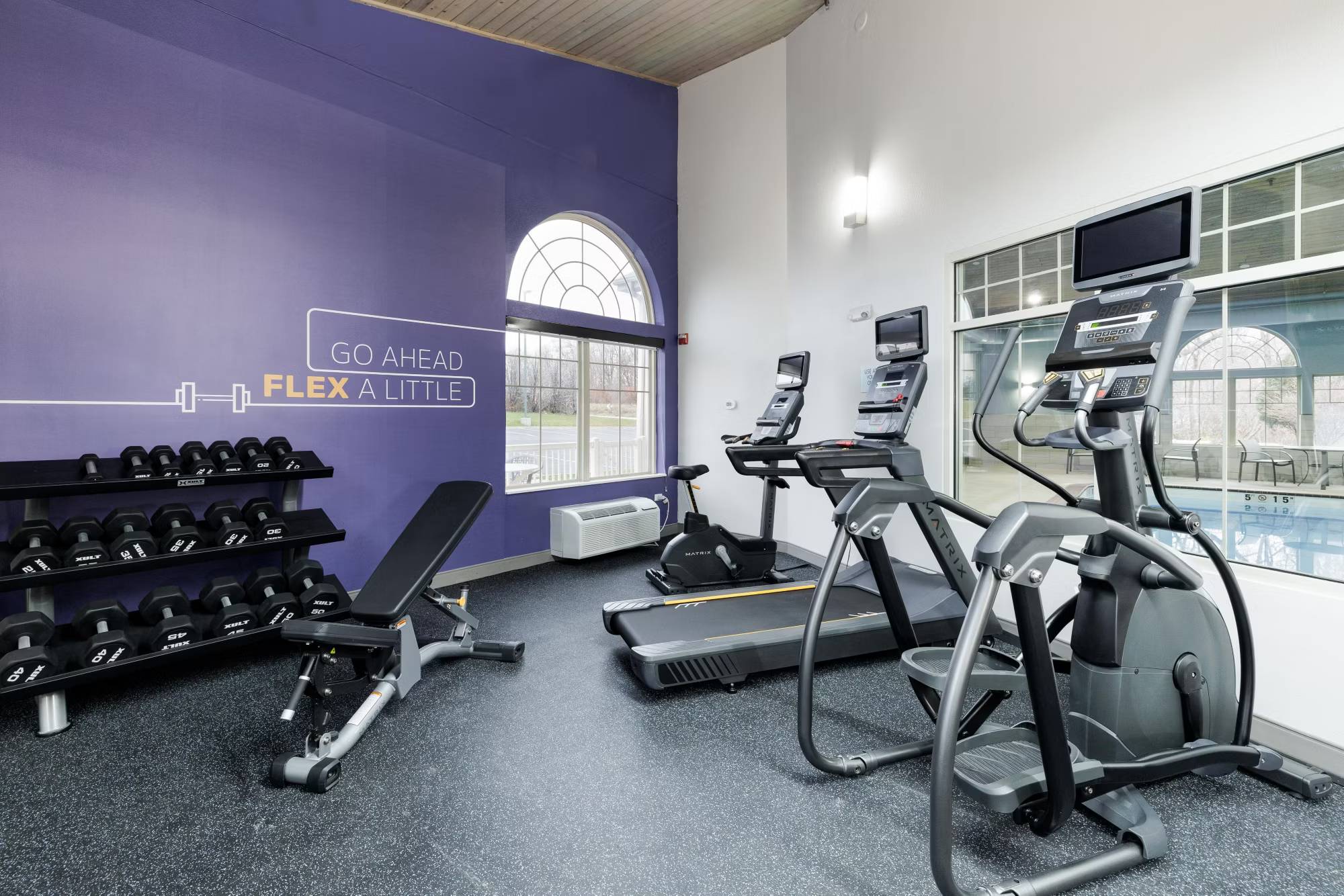 Holiday Inn Express & Suites Zion, an IHG Hotel