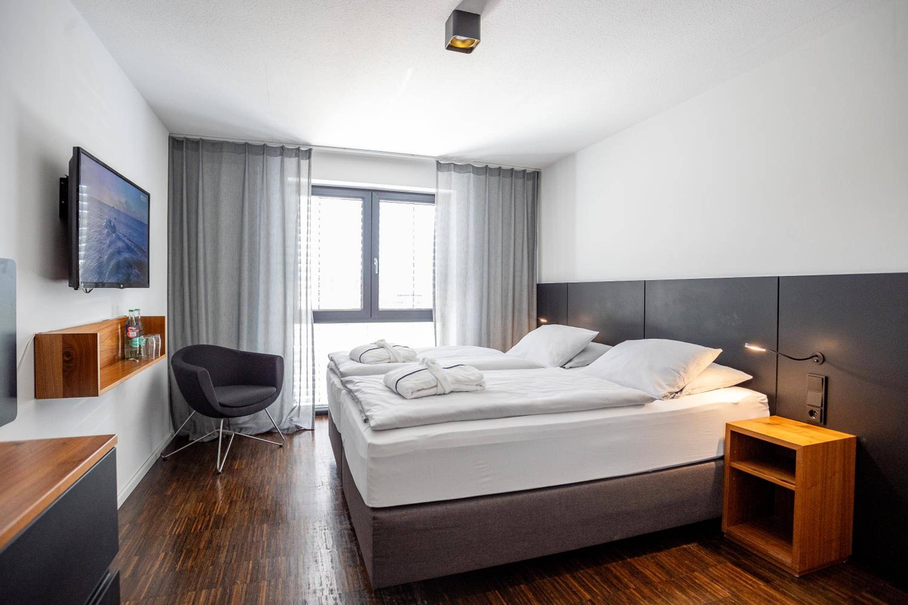 &REPEAT Köln Airport