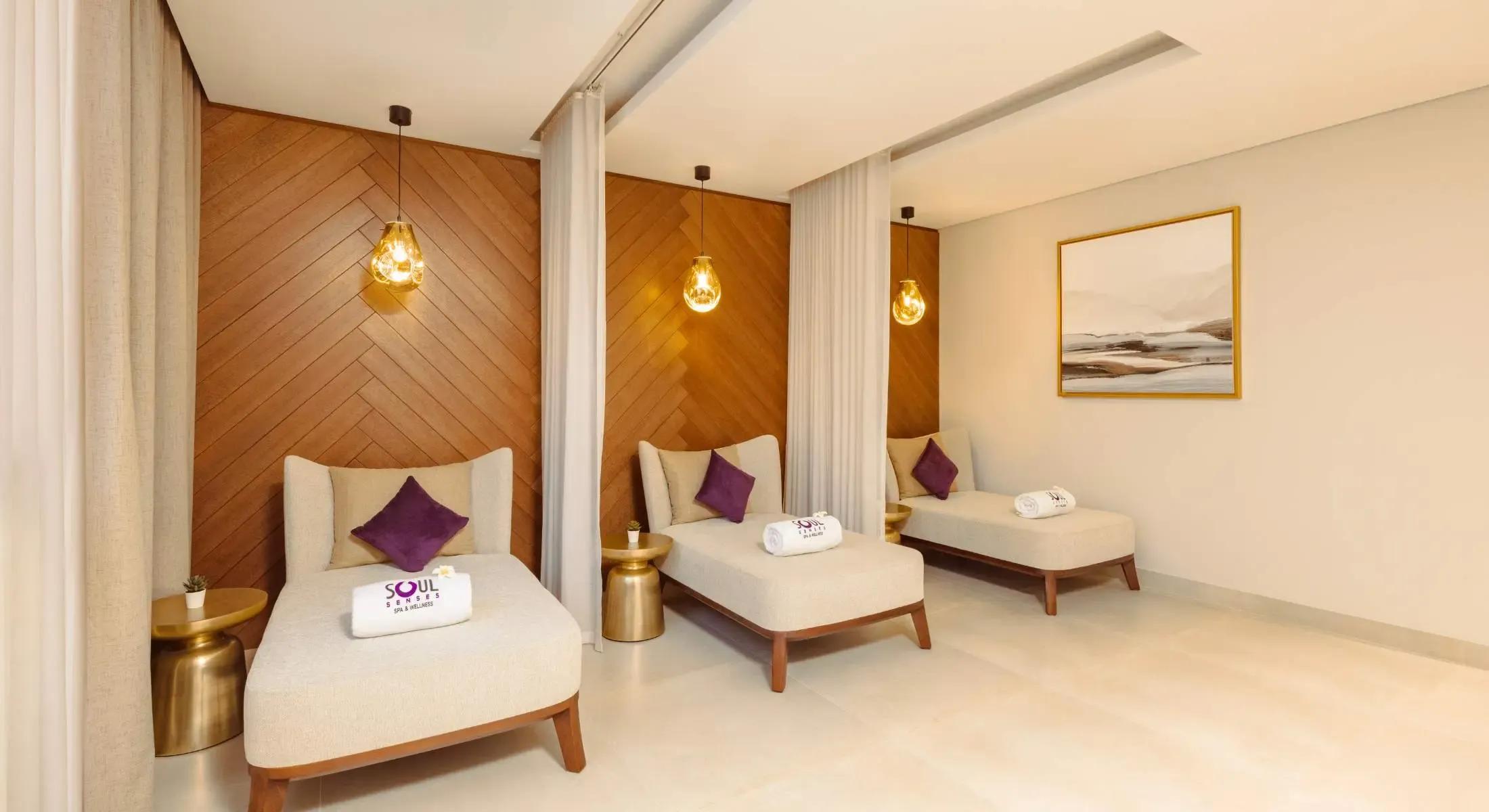 Khalidia Palace Hotel Dubai by Mourouj Gloria