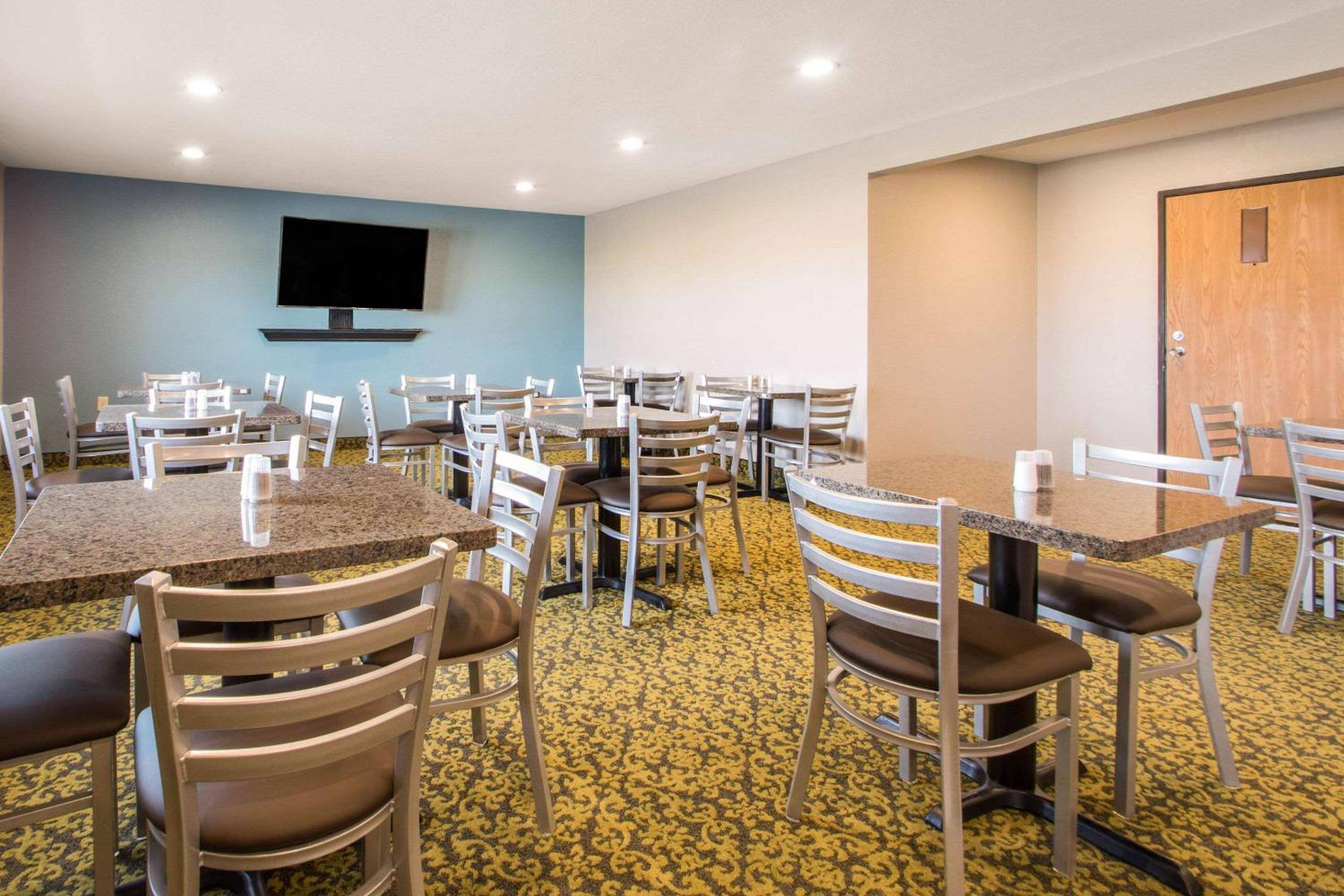 Quality Inn Madison West Near University Area