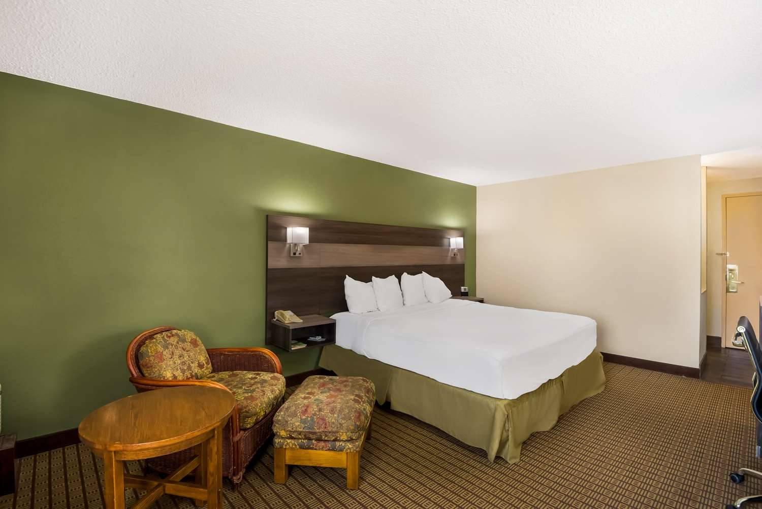 Best Western Prairie Inn & Conference Center