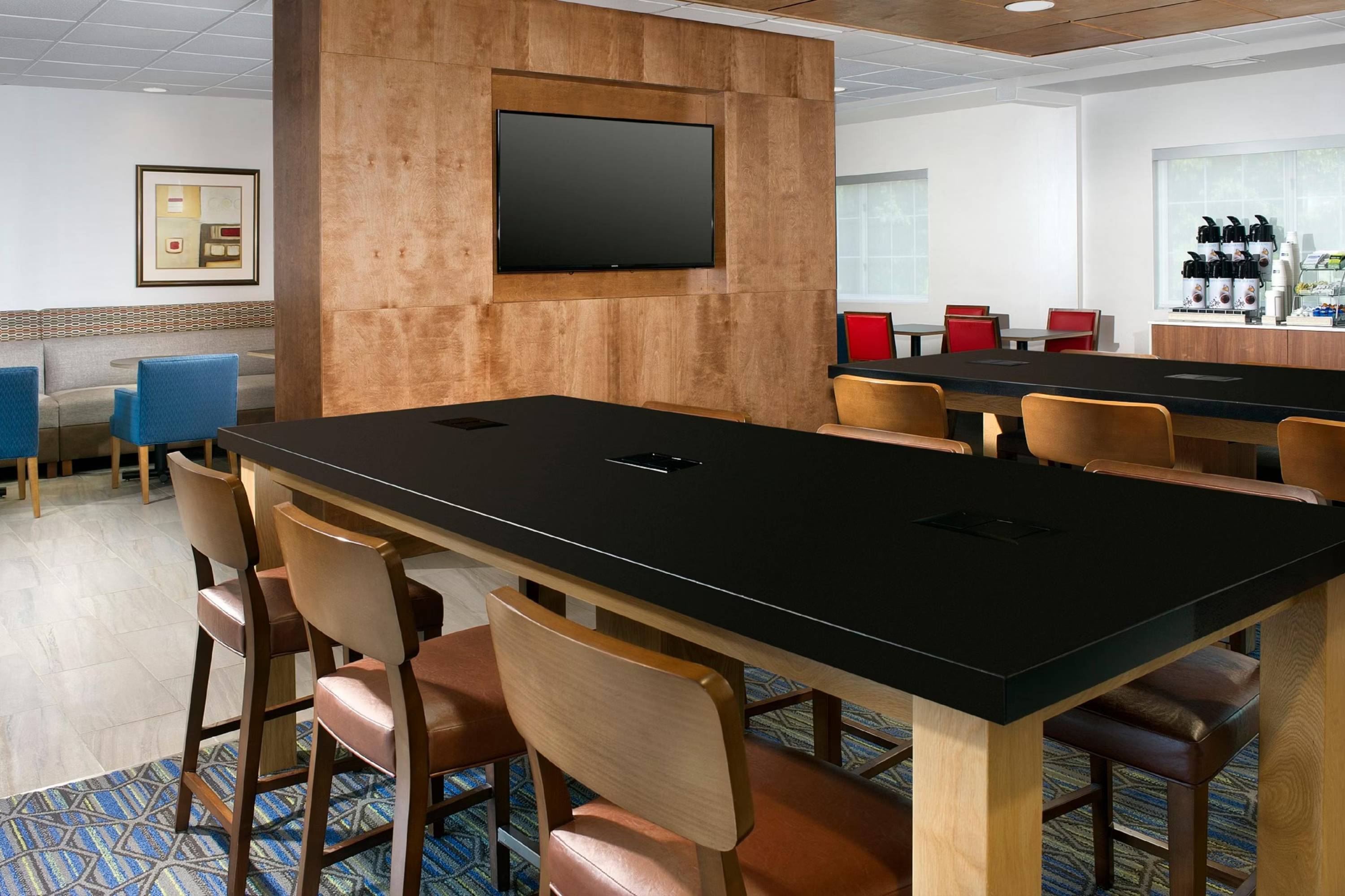 Holiday Inn Express & Suites Charlottesville - Ruckersville, an IHG Hotel