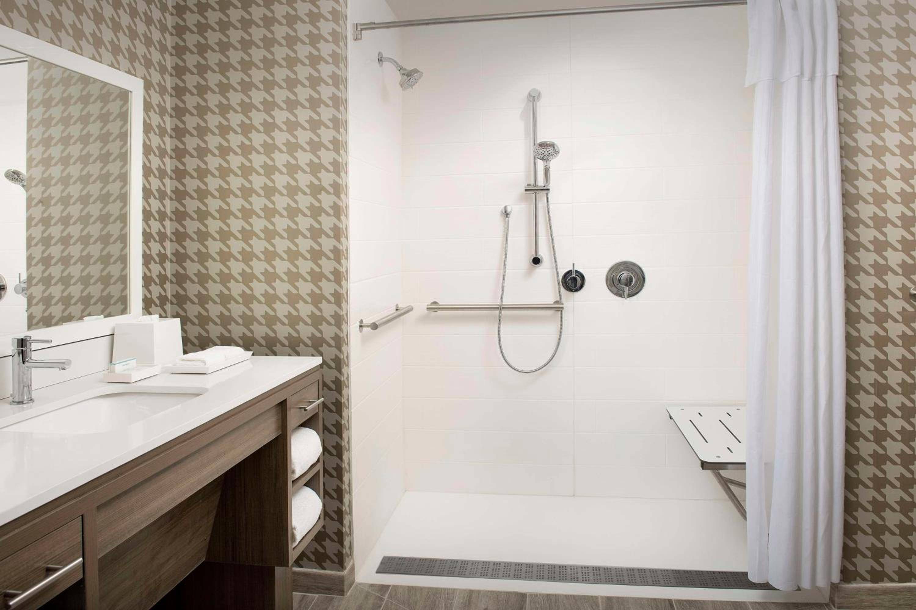 Home2 Suites by Hilton Fort Myers Airport