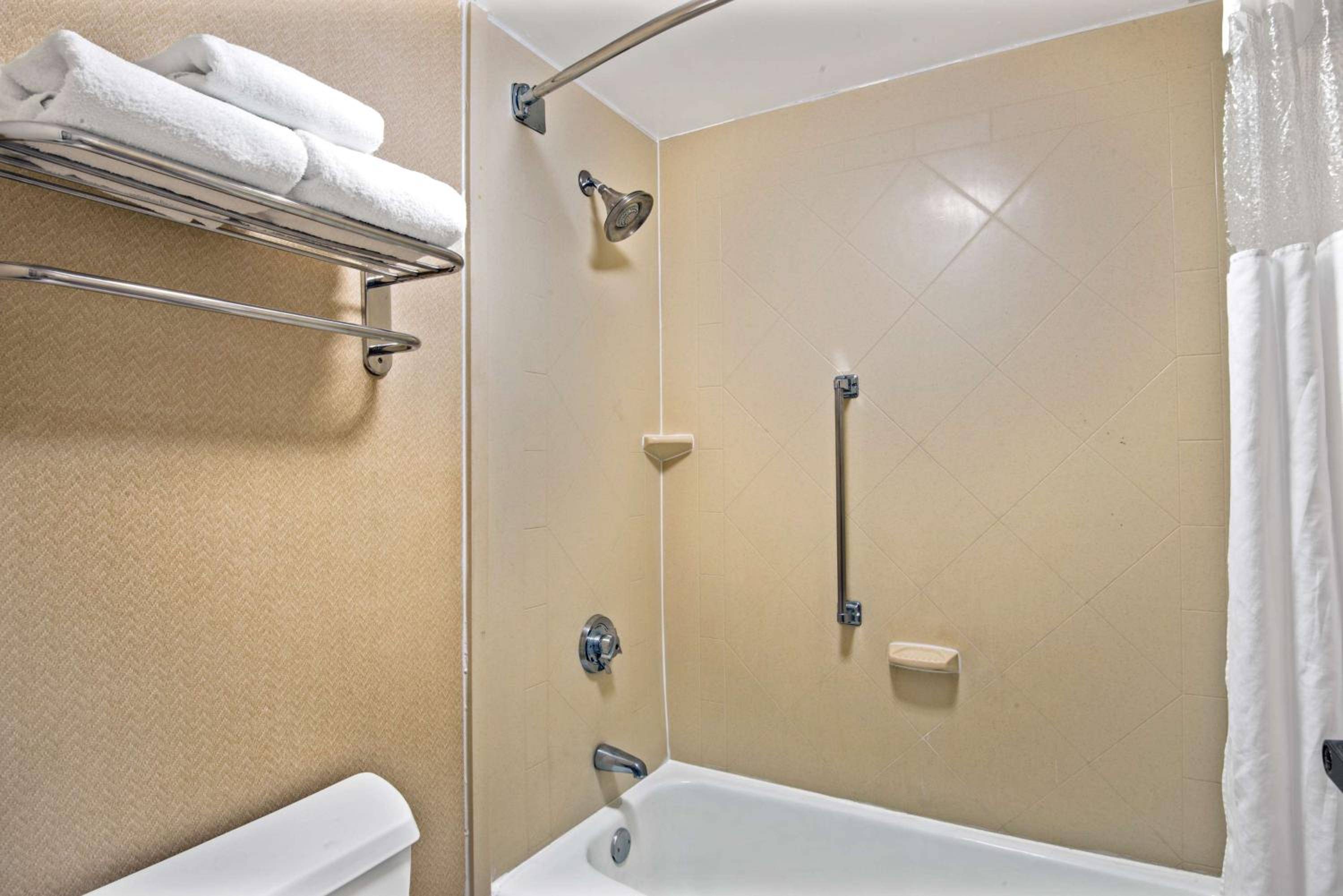 Baymont by Wyndham Nashville Airport