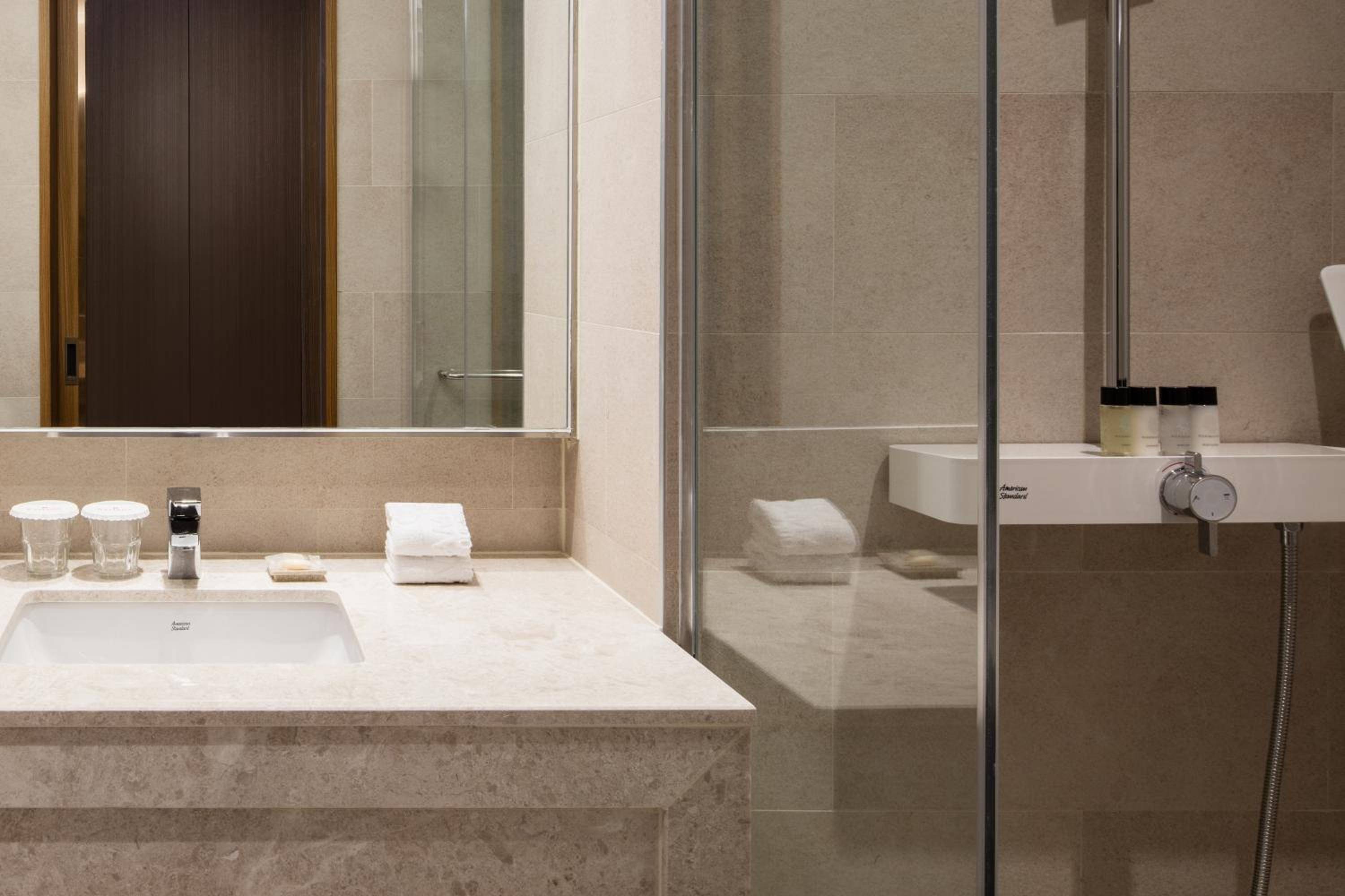 Ramada by Wyndham Seoul Sindorim 라마다 바이 원덤 서울 신도림