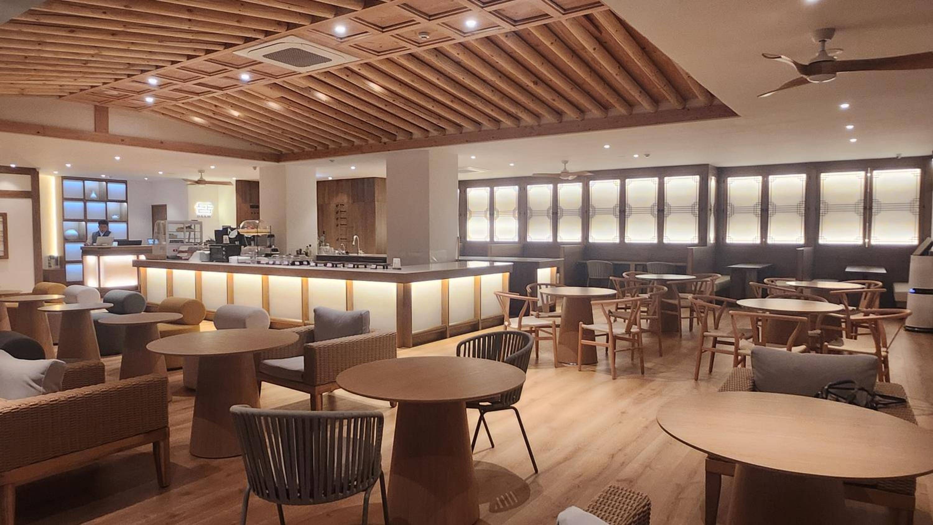 Luxury Hanok Hotel DAAM 한옥 호텔 담