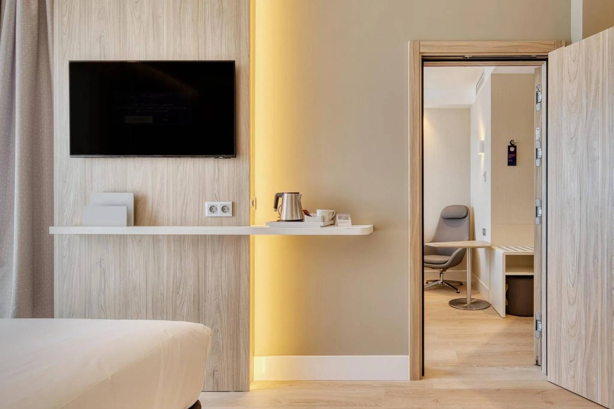 Holiday Inn Express Madrid Airport