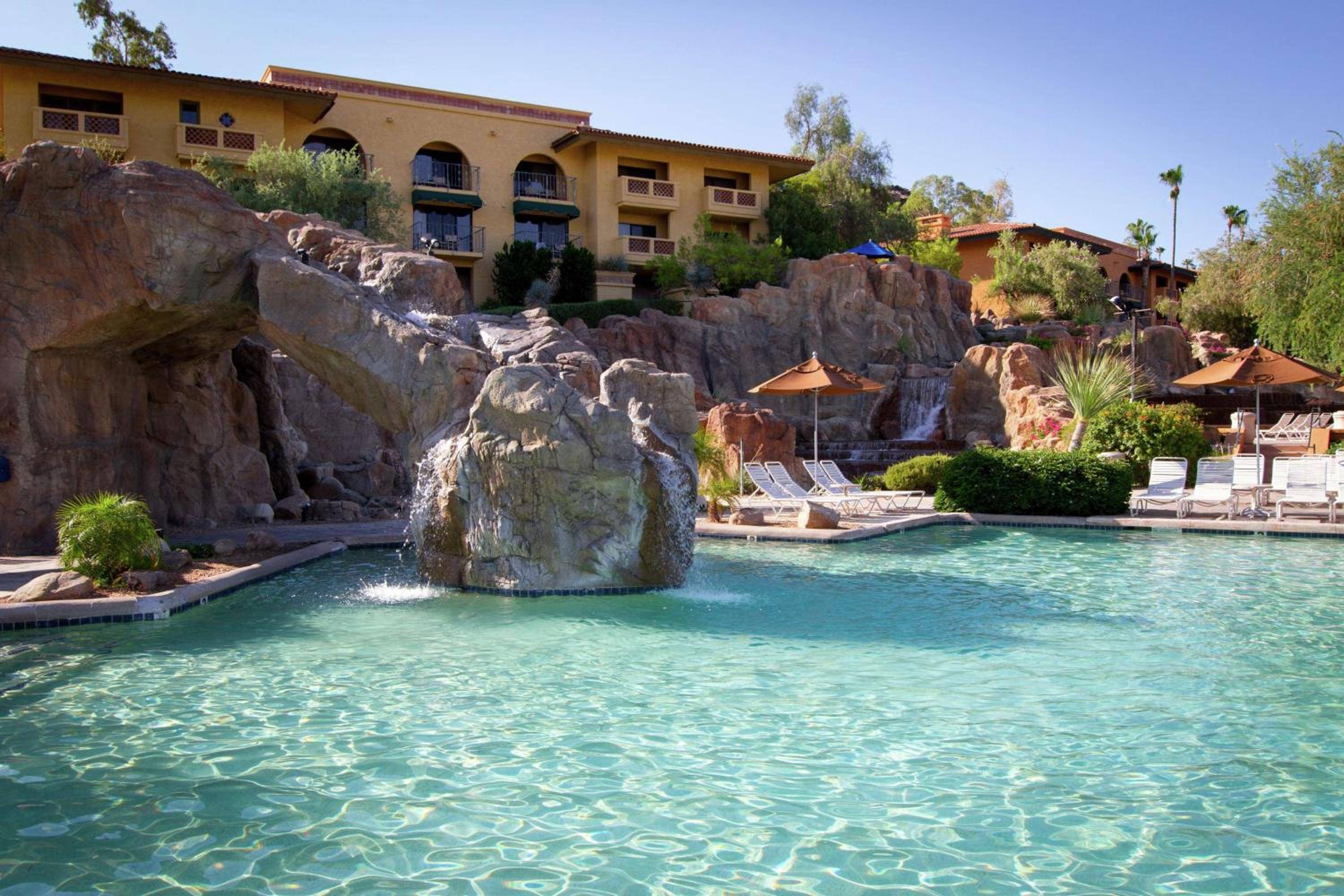 Hilton Phoenix Tapatio Cliffs Resort