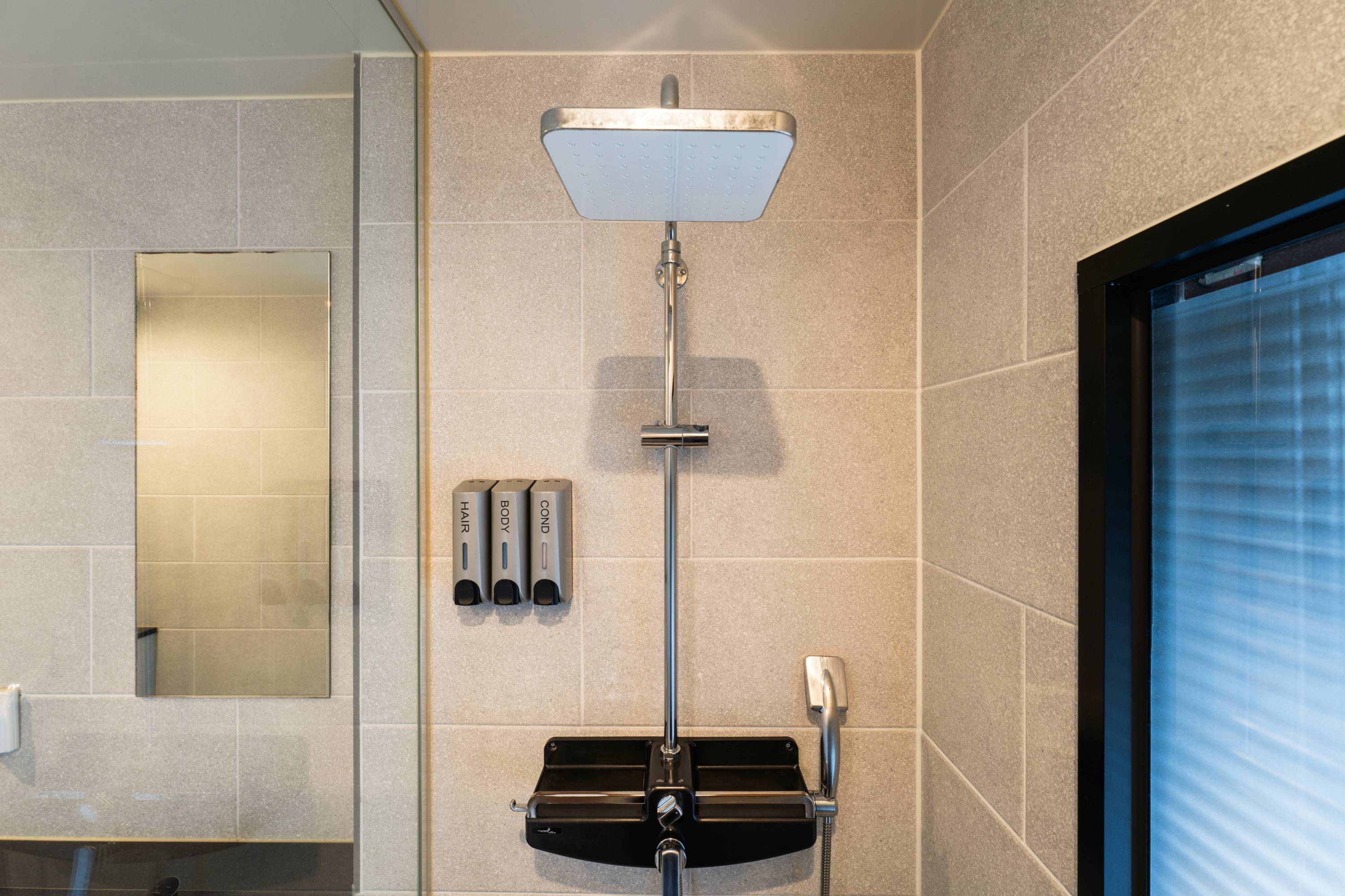 Gray 193 Gwangan Beach 그레이 193 광안리