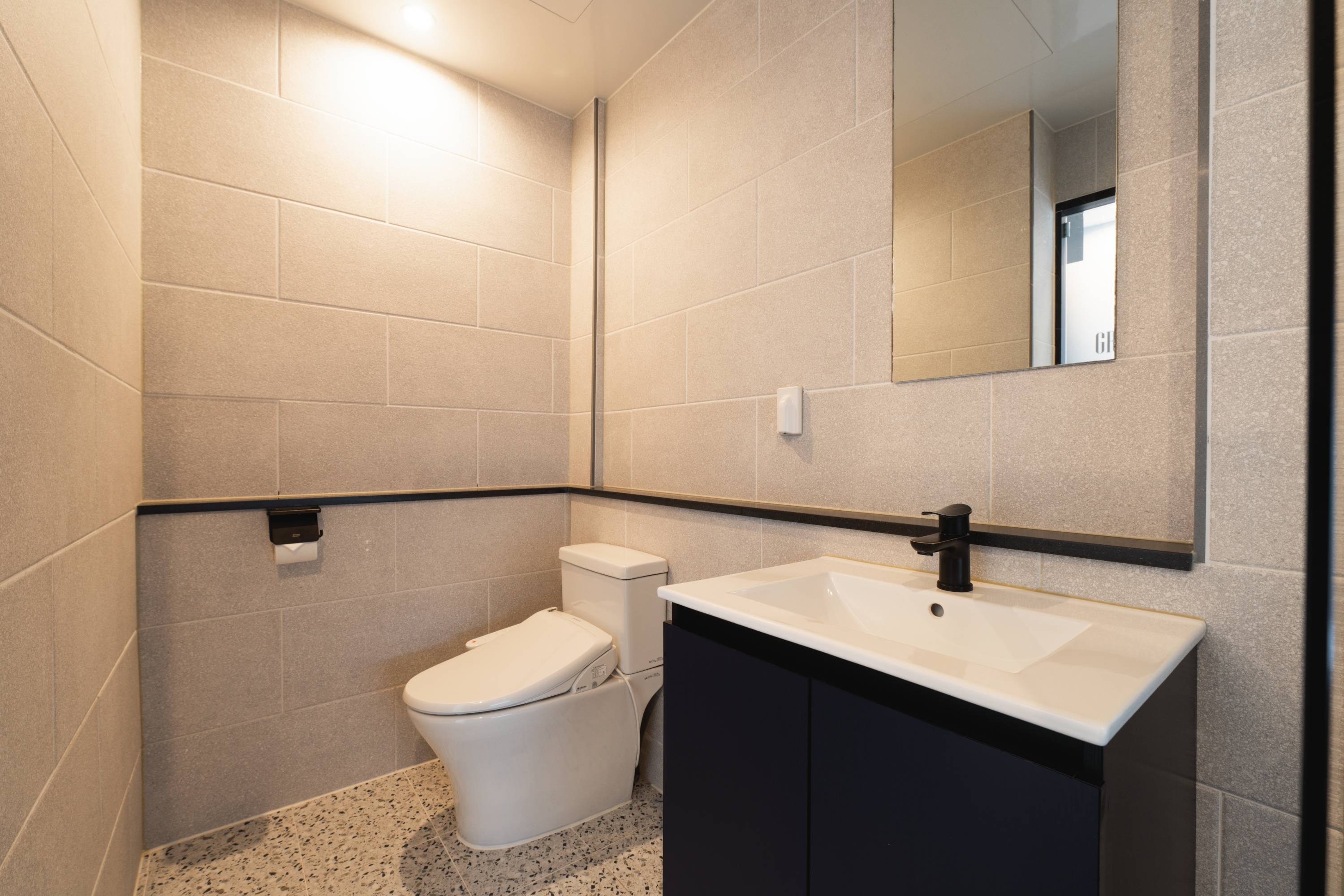 Gray 193 Gwangan Beach 그레이 193 광안리