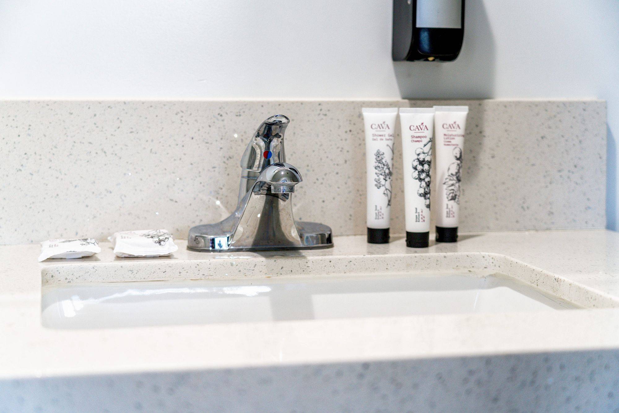 ERTH INN by AGA Bell Gardens