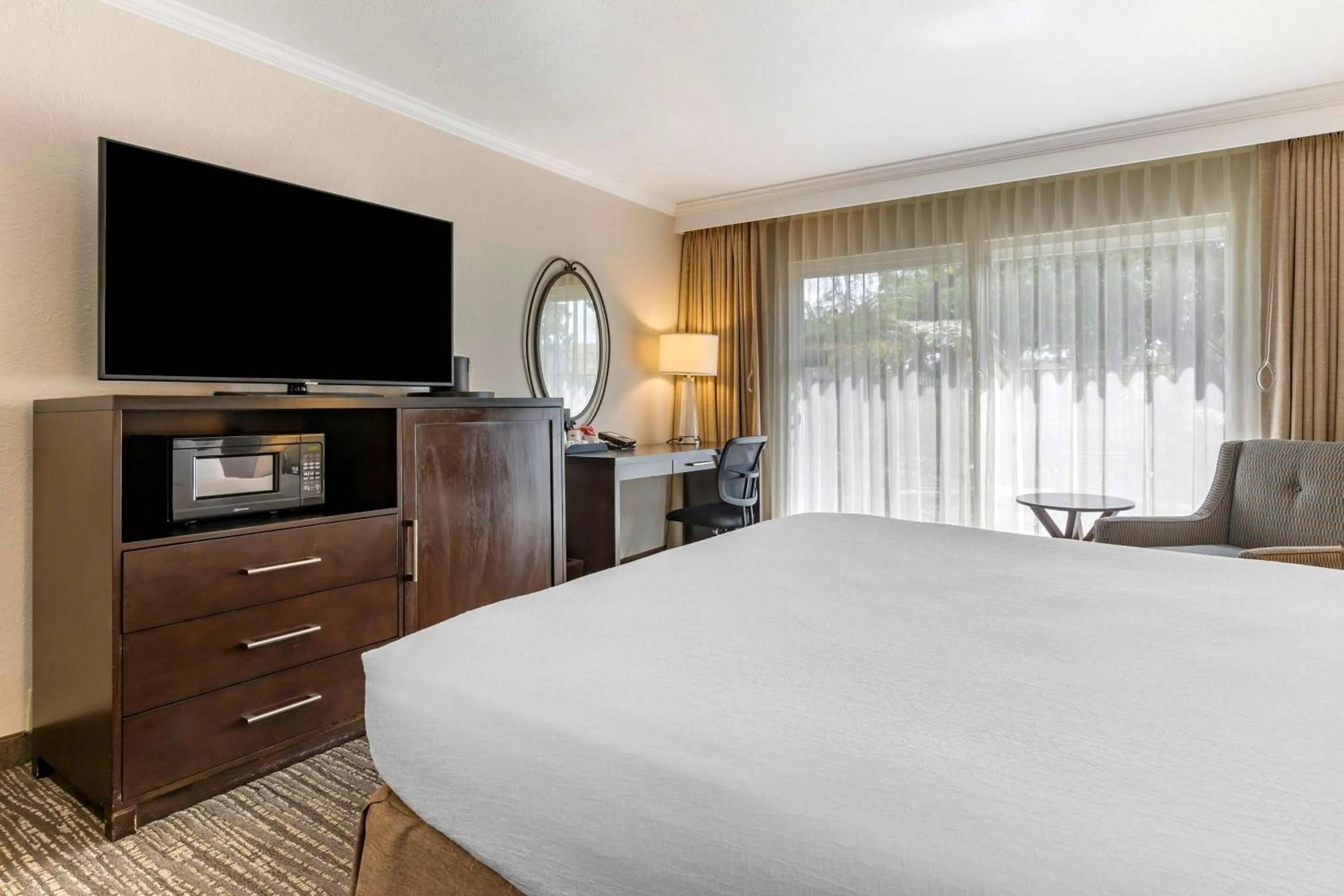 Best Western Plus Garden Court Inn