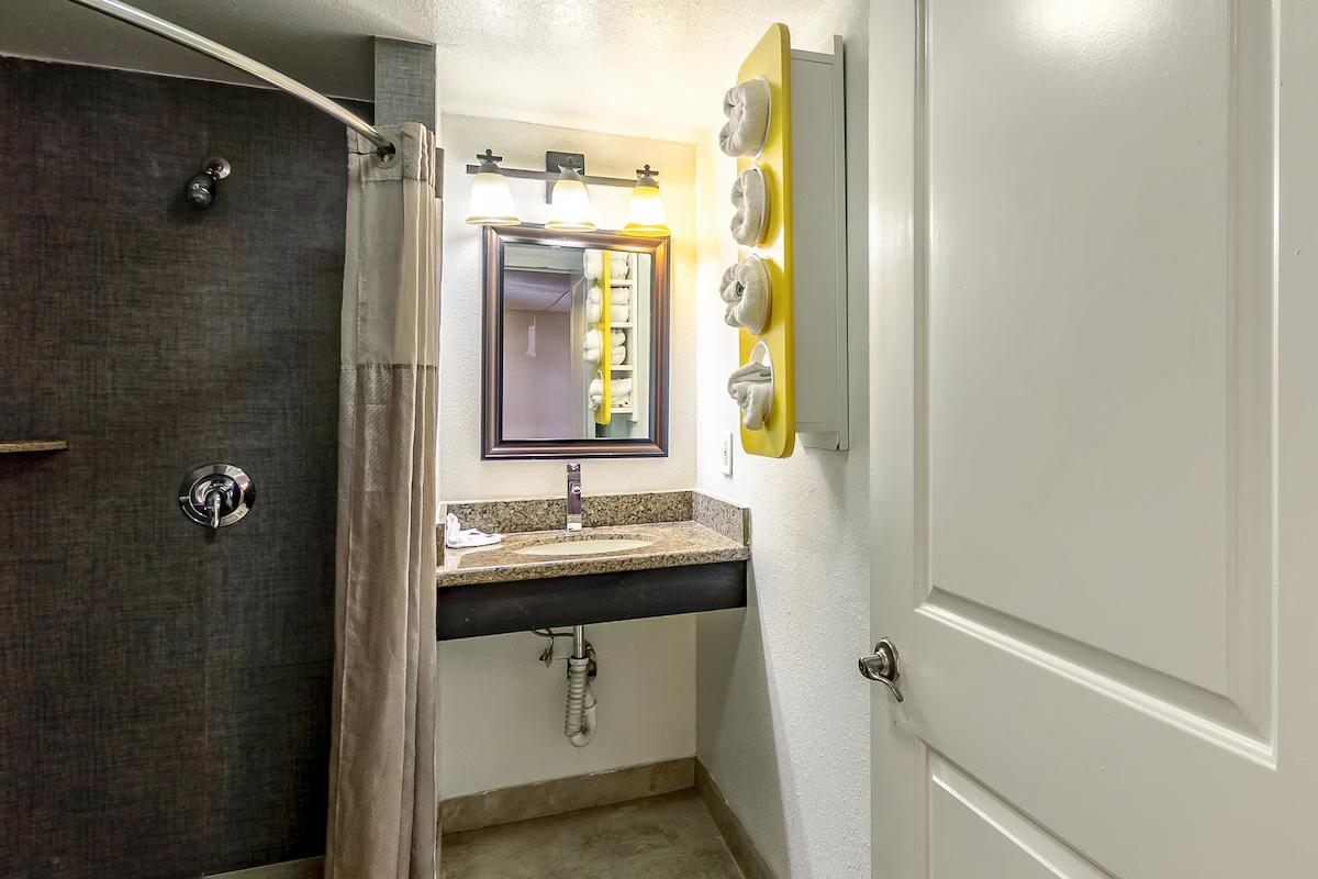 Motel 6 Elizabeth, NJ - Newark Liberty Intl Airport