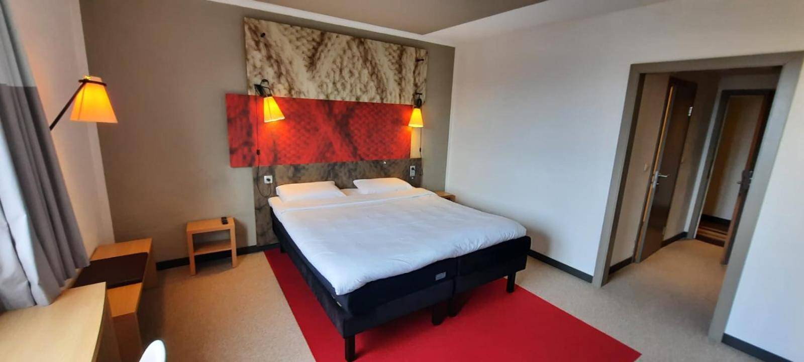 B&B HOTEL Mons Gare