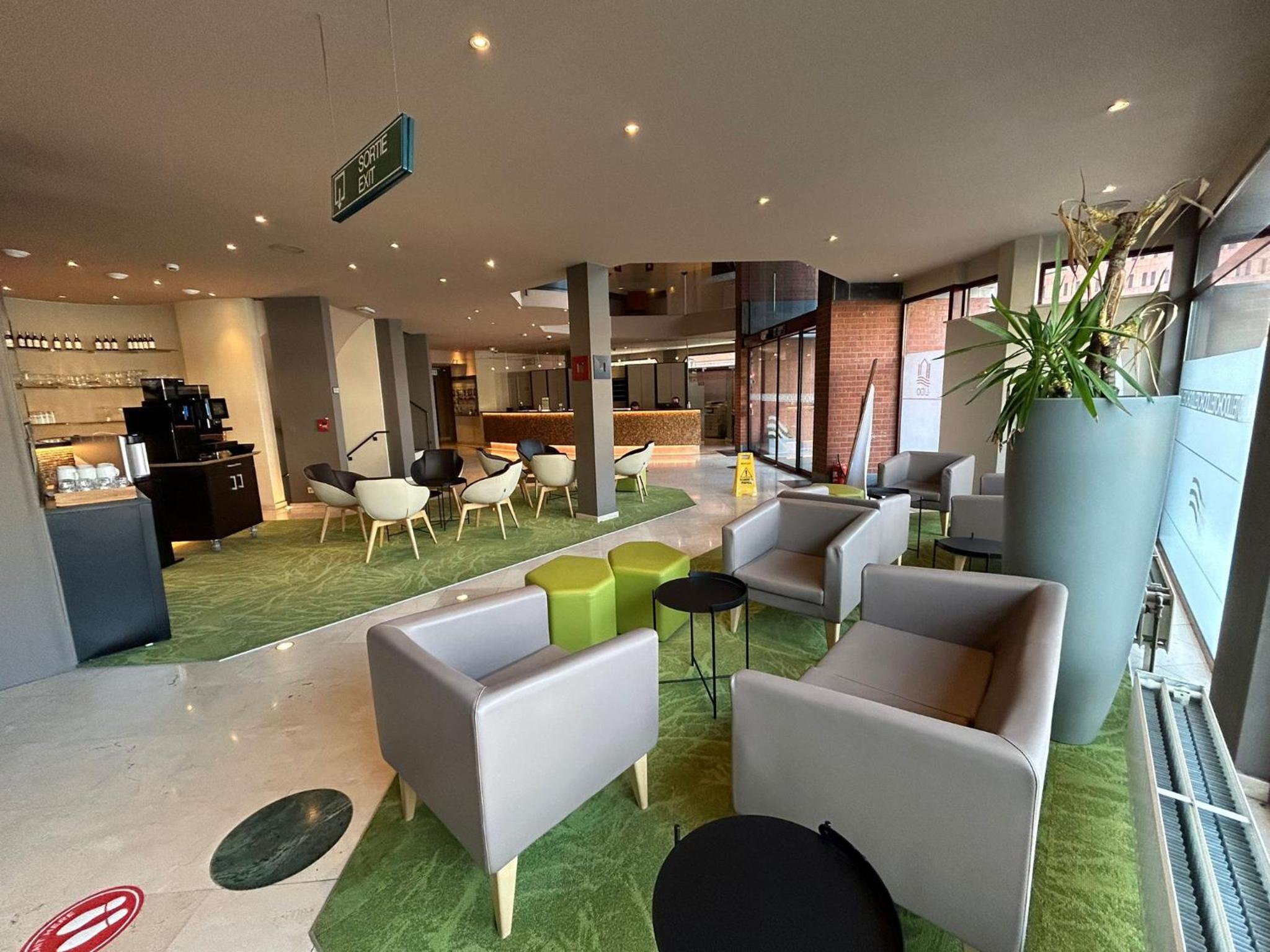 B&B HOTEL Mons Centre