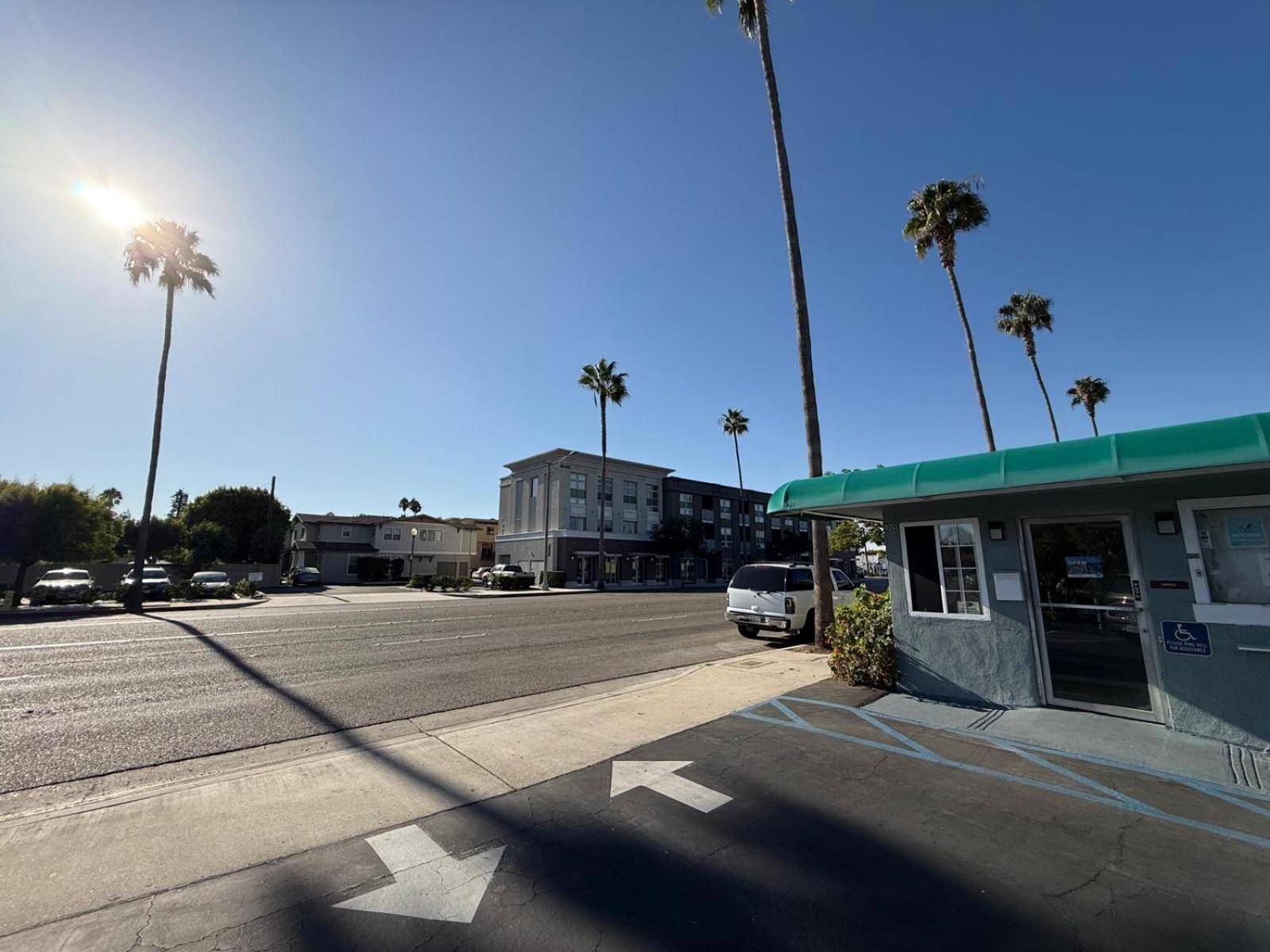 Super 7 Motel - Anaheim Packing District & Disneyland