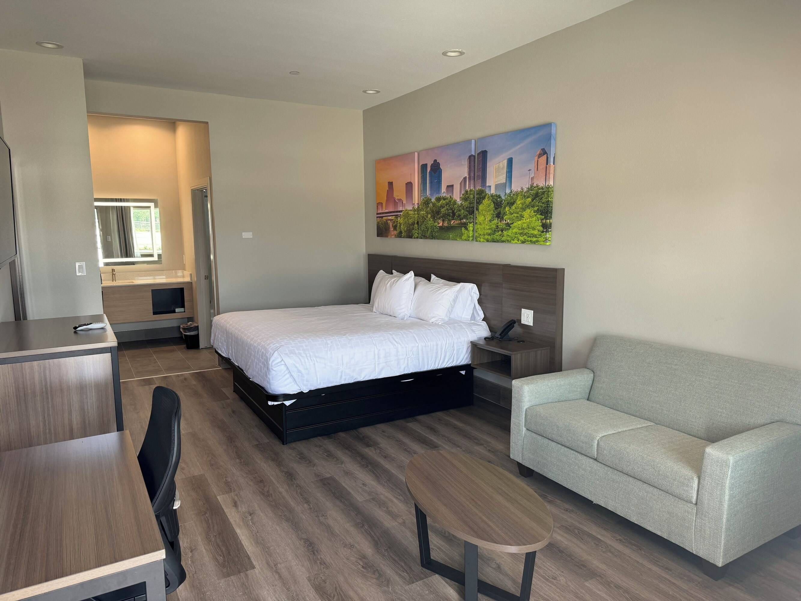 Clarion Pointe Spring