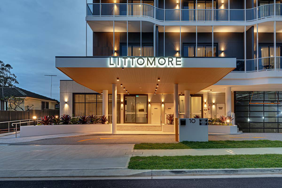 Littomore Hotel & Suites Kingswood