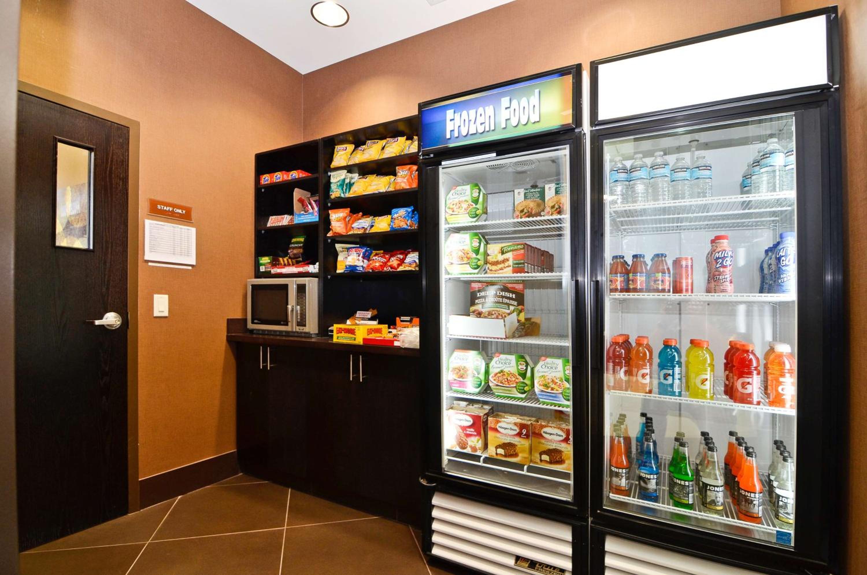 Best Western Premier Freeport Inn Calgary Airport