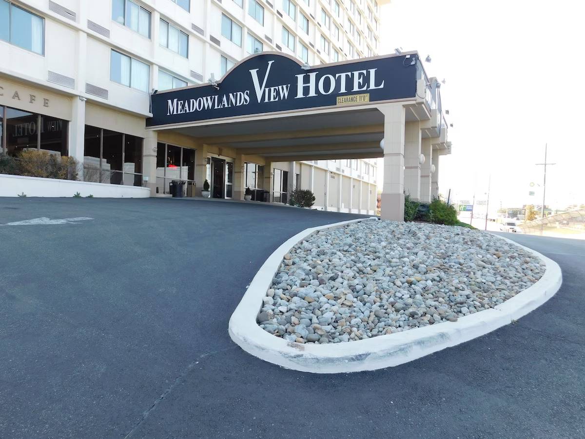 Meadowlands View Hotel