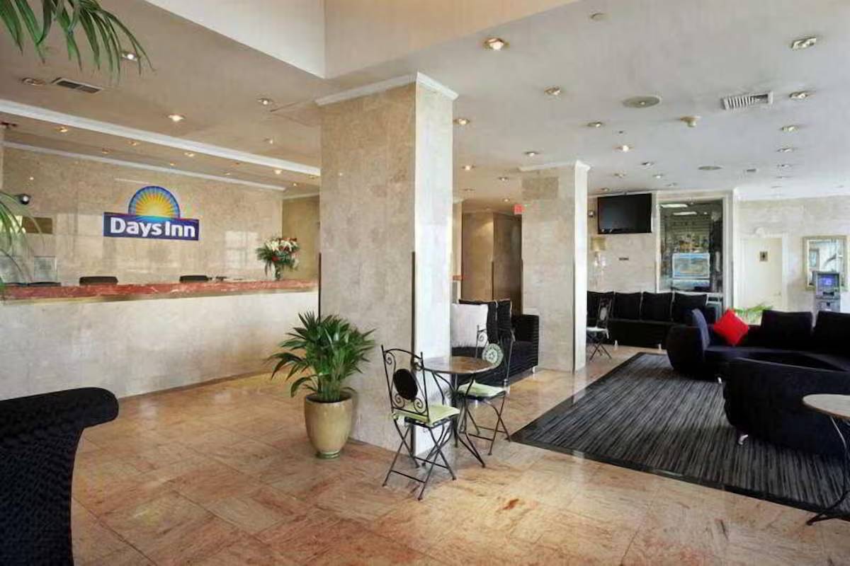 Meadowlands View Hotel