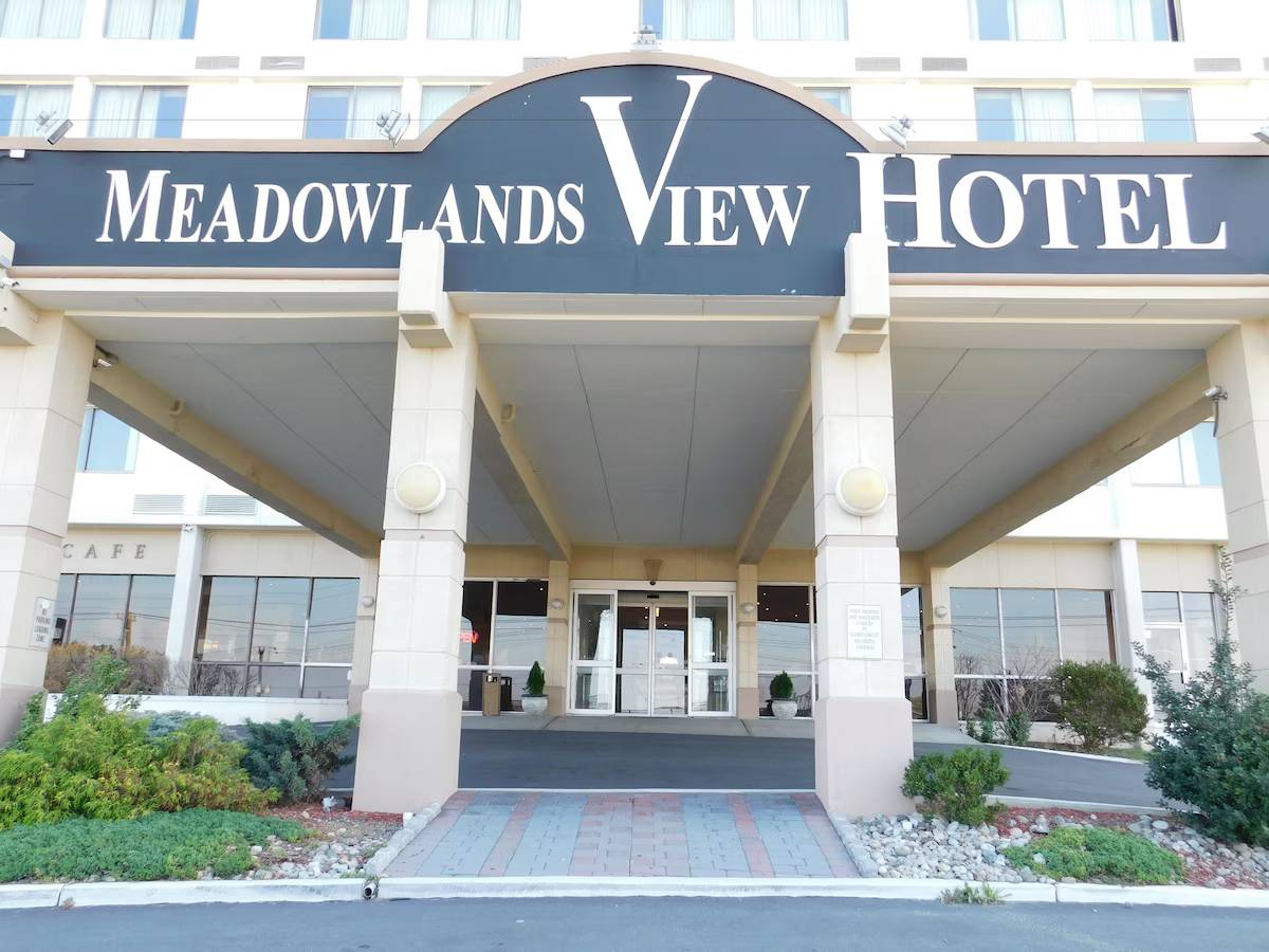 Meadowlands View Hotel