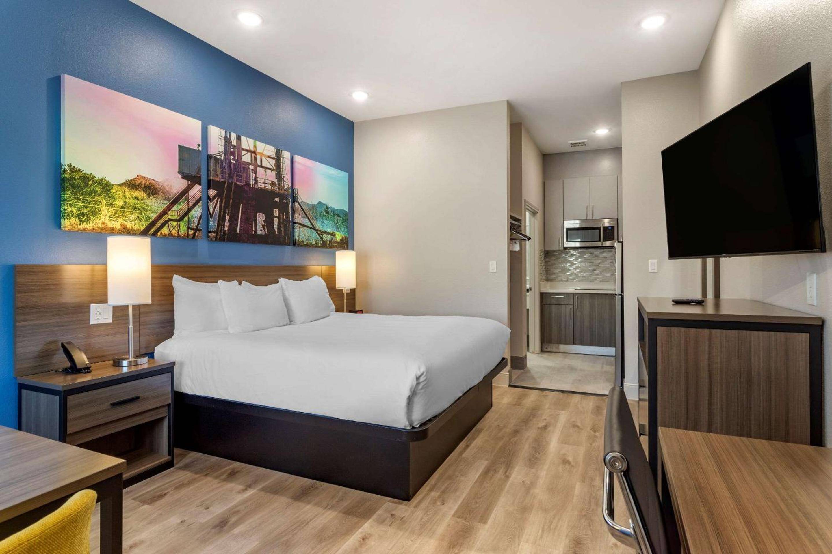 Clarion Pointe Port Arthur-Beaumont South