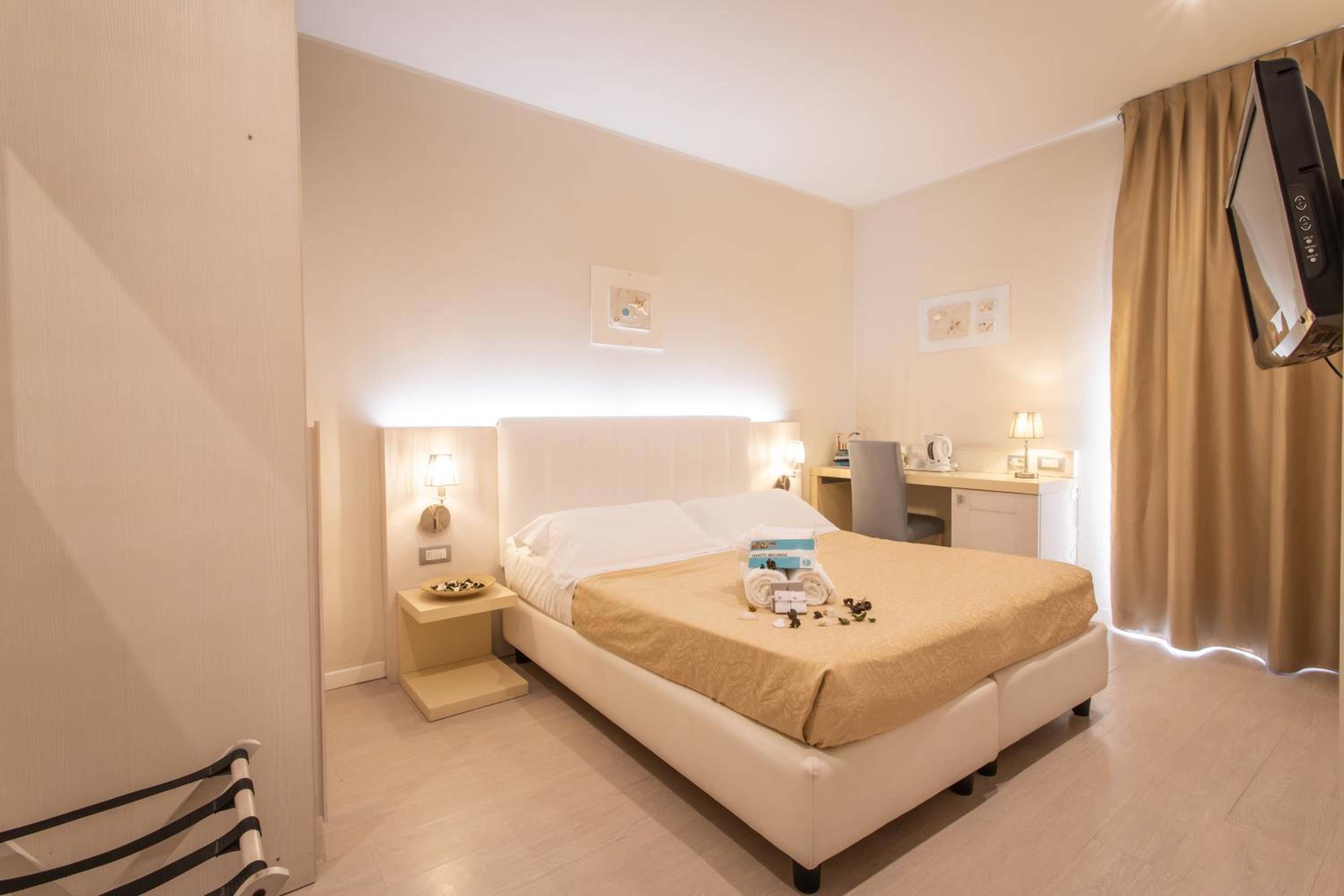 Ferretti Beach Hotel