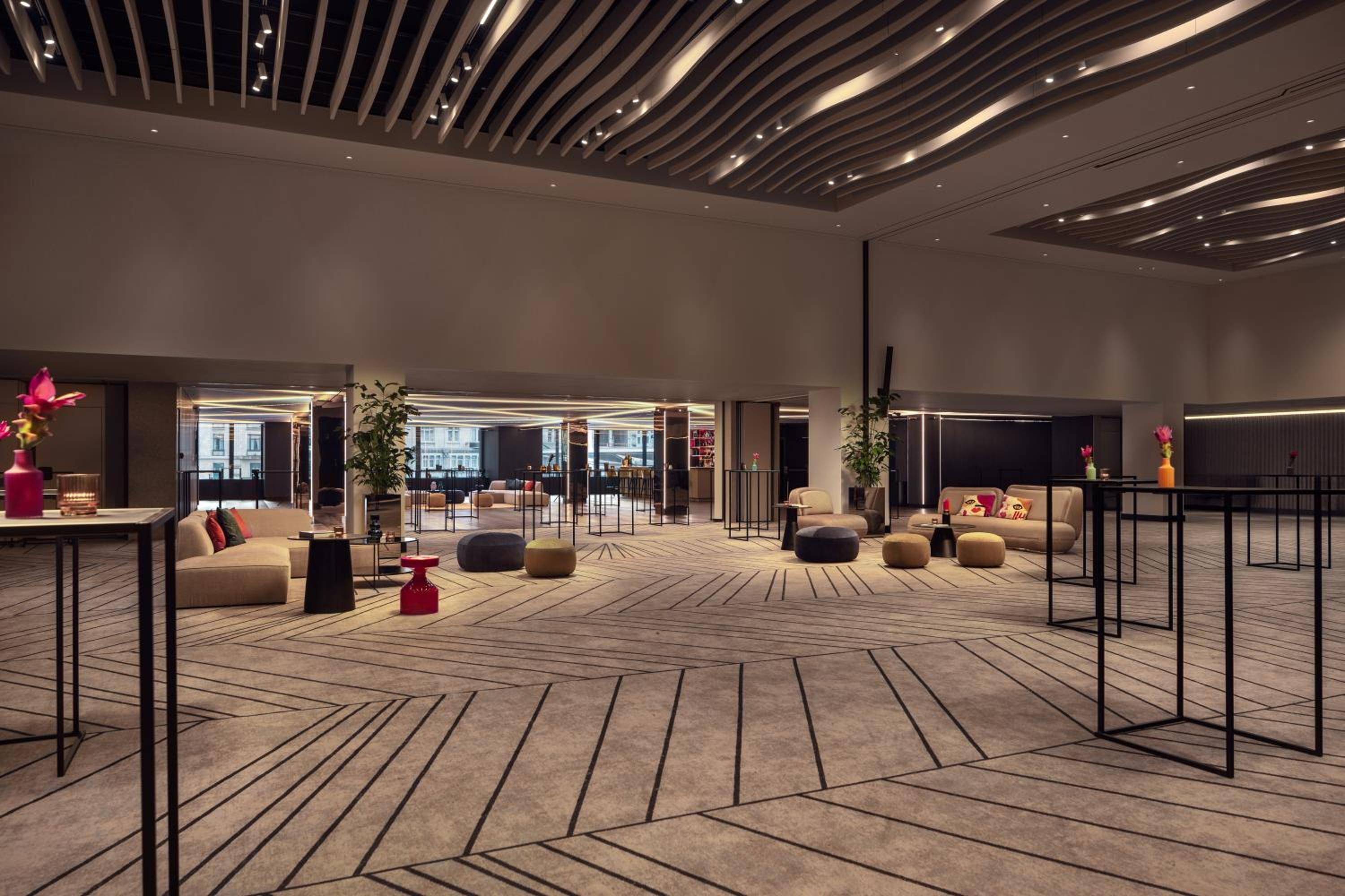 Cardo Brussels, Autograph Collection