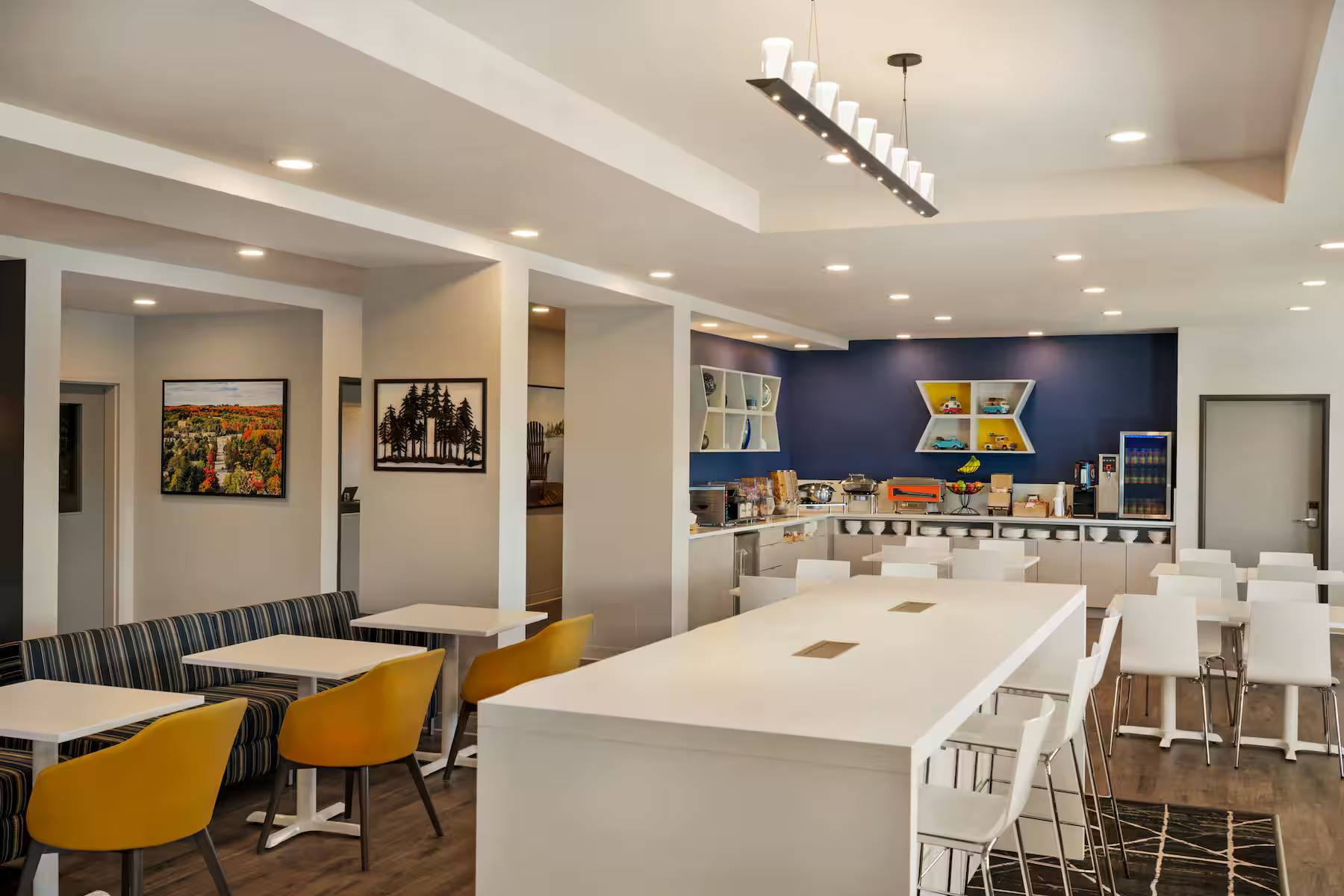 Microtel Inn & Suites by Wyndham Aurora