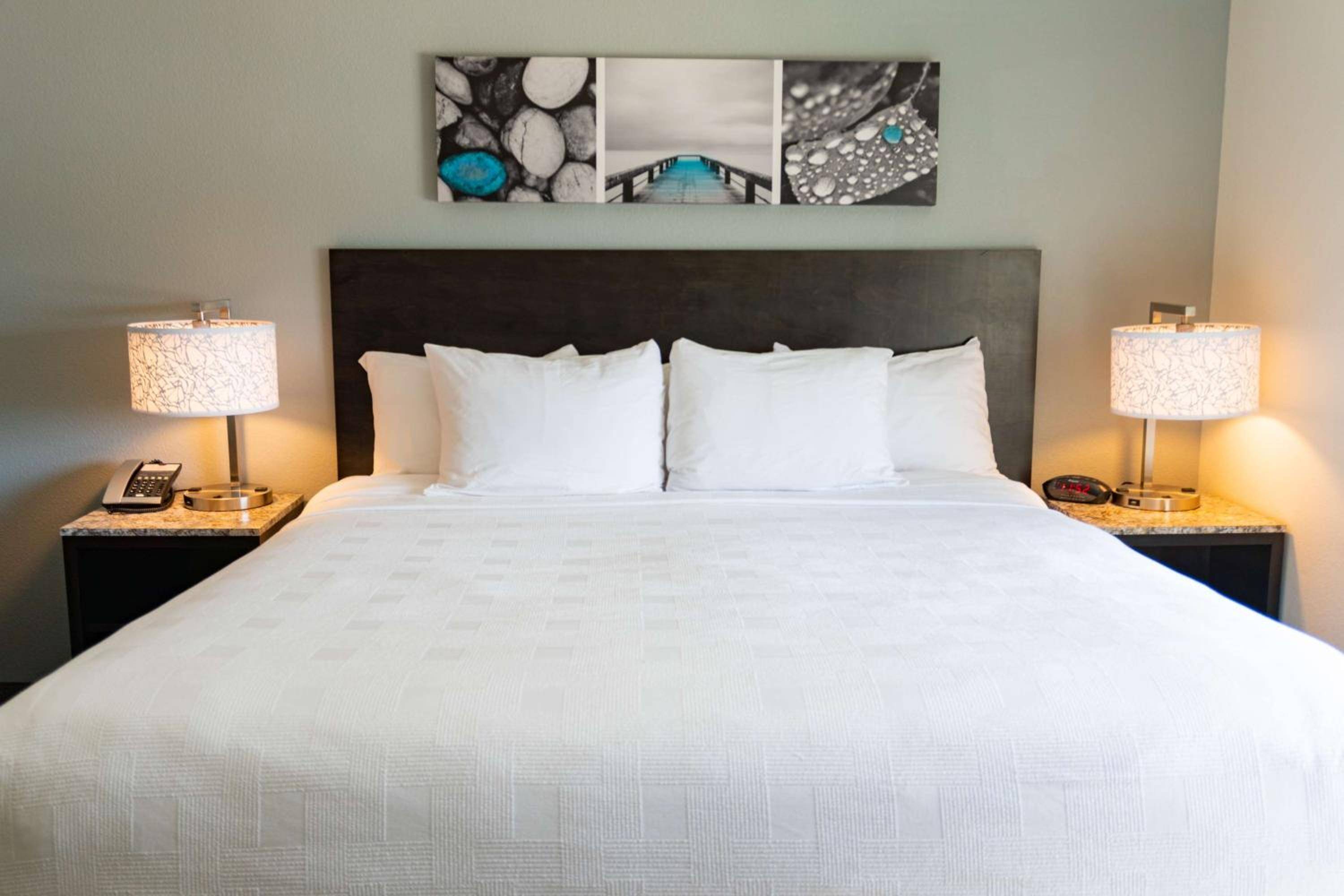 Magnolia Pointe; BW Signature Collection