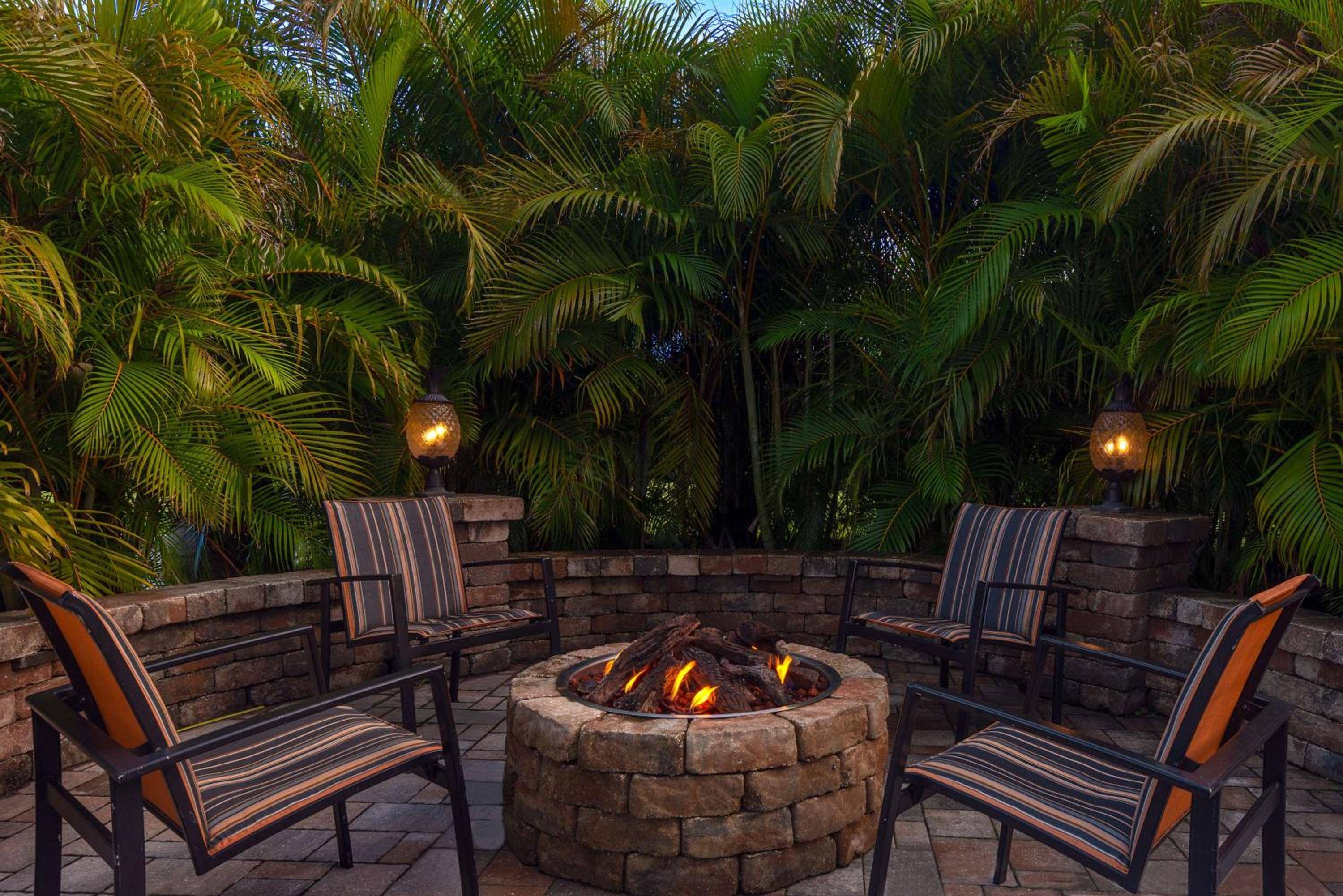 Ameniti Bay - Best Western Signature Collection