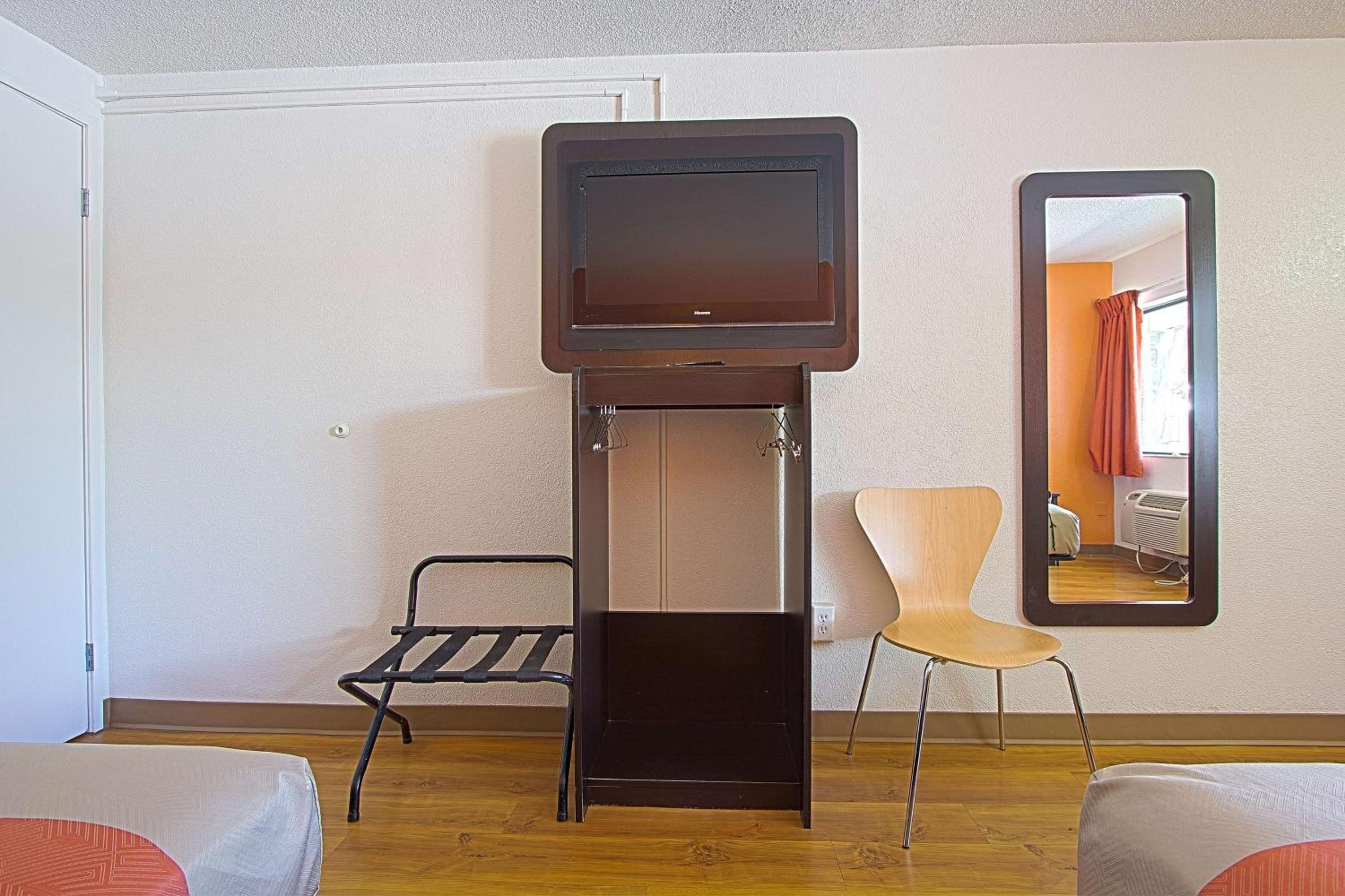 Motel 6-East Brunswick, NJ