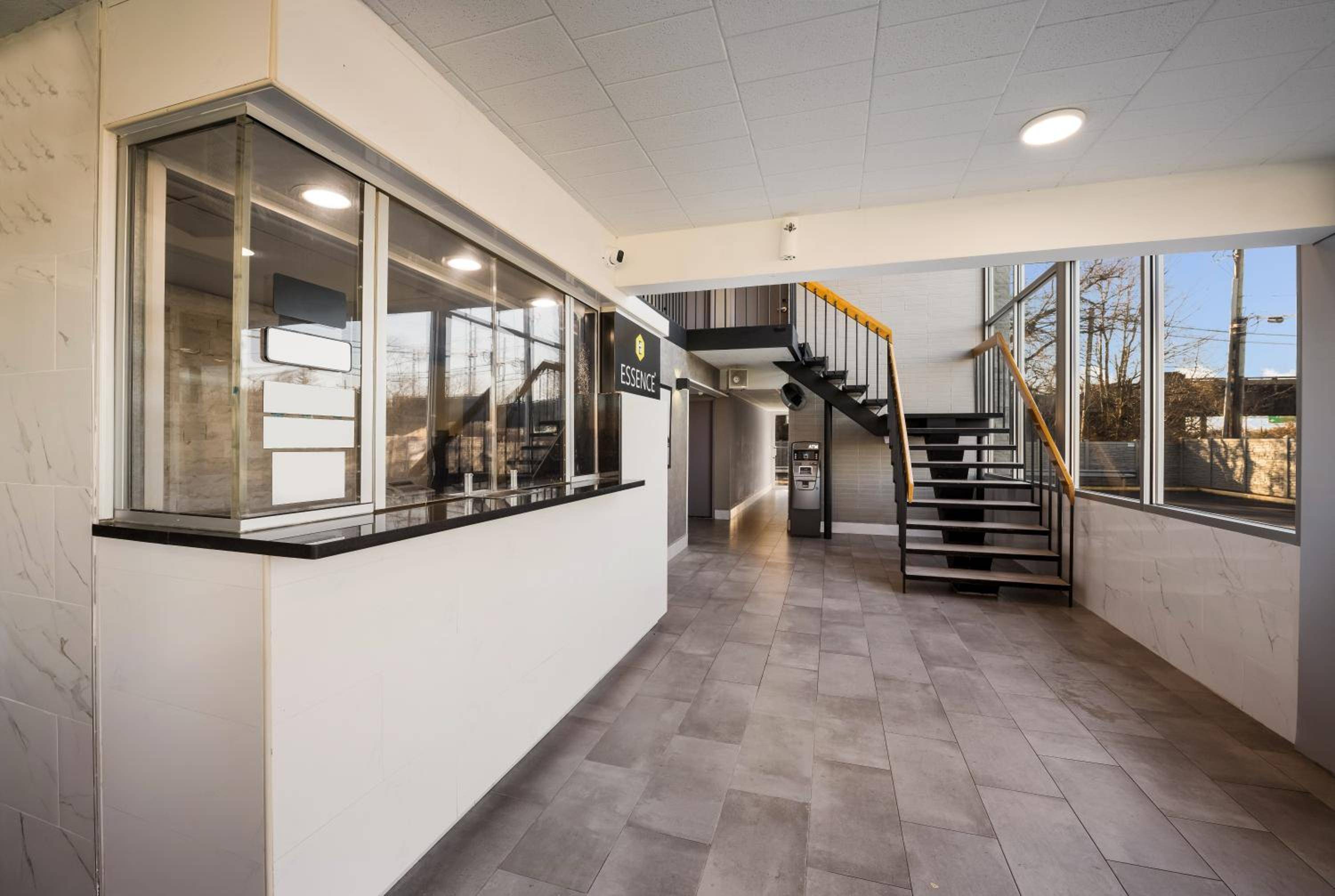 Essence Express Wayne