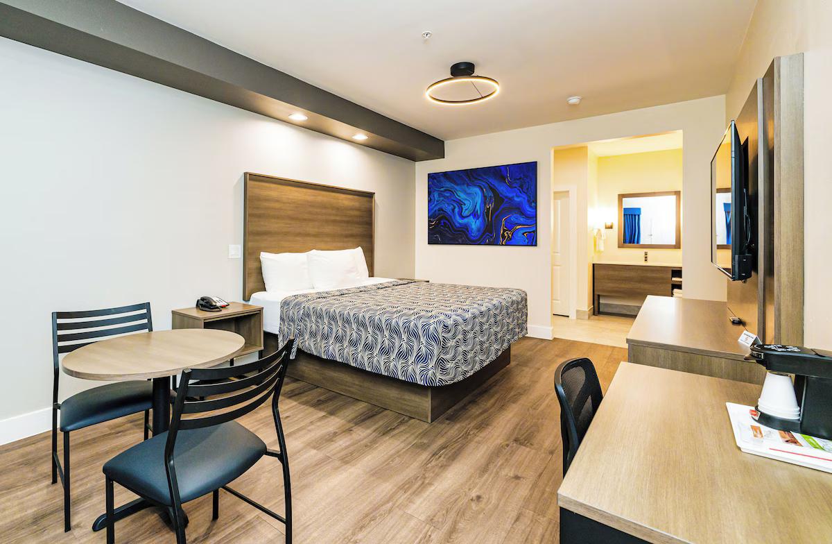 Palace Inn Blue I45 & Edgebrooke