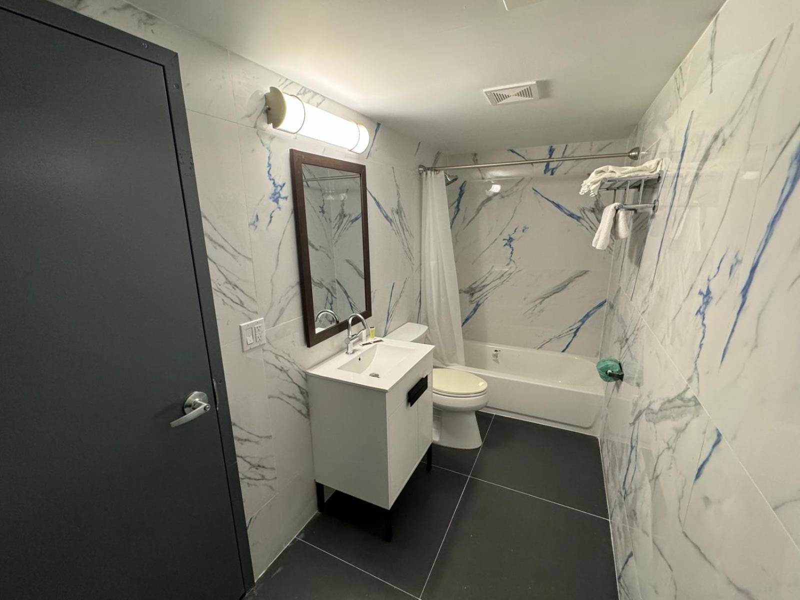 Essence Express Elizabeth EWR Airport