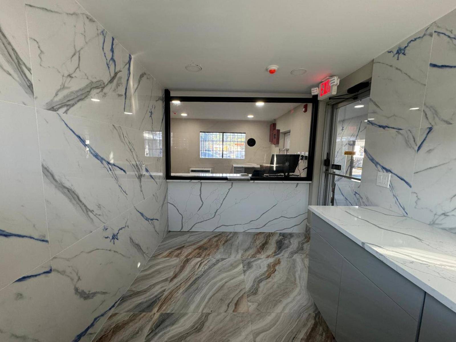 Essence Express Elizabeth EWR Airport