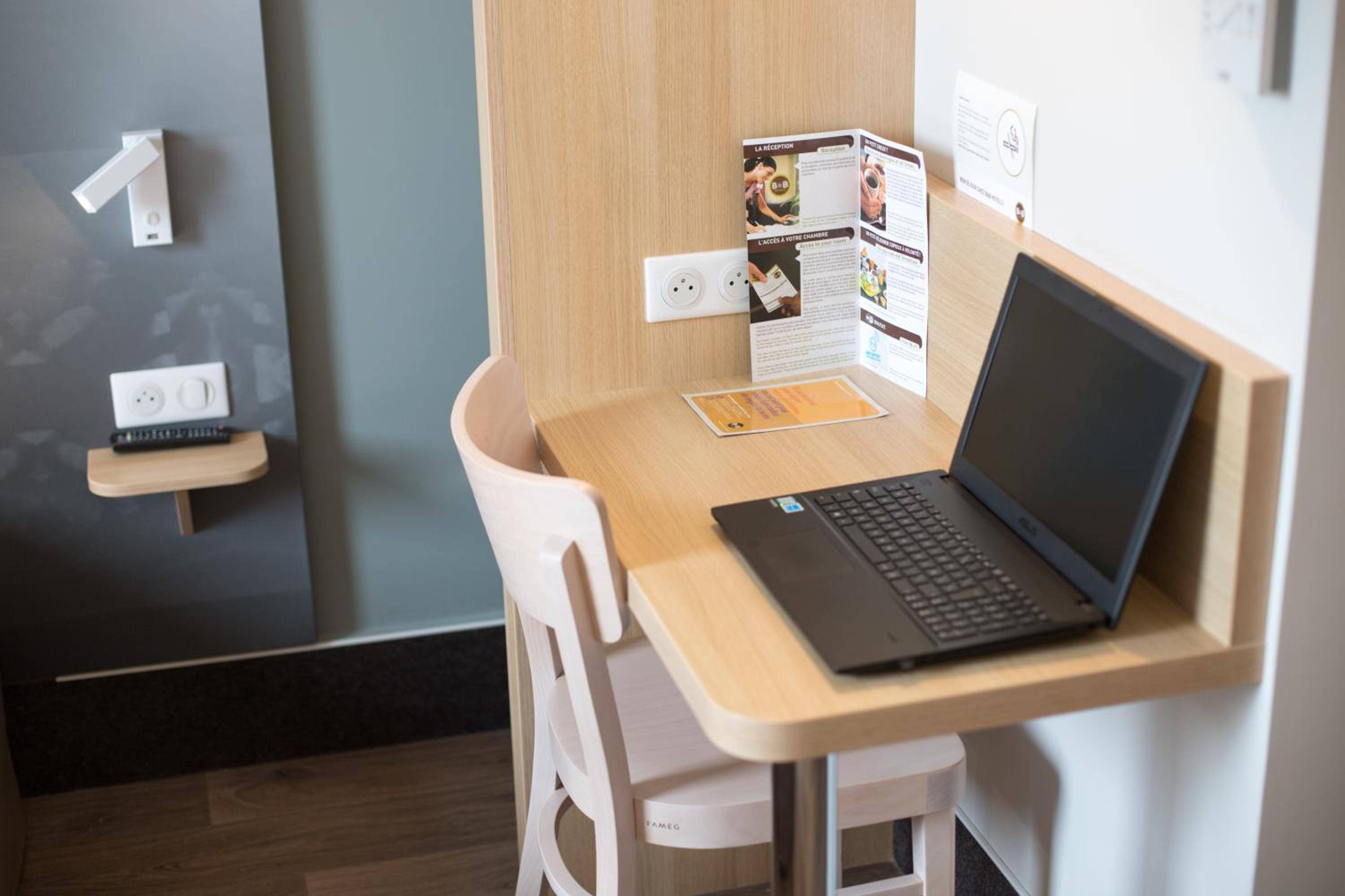 B&B HOTEL Chartres Océane