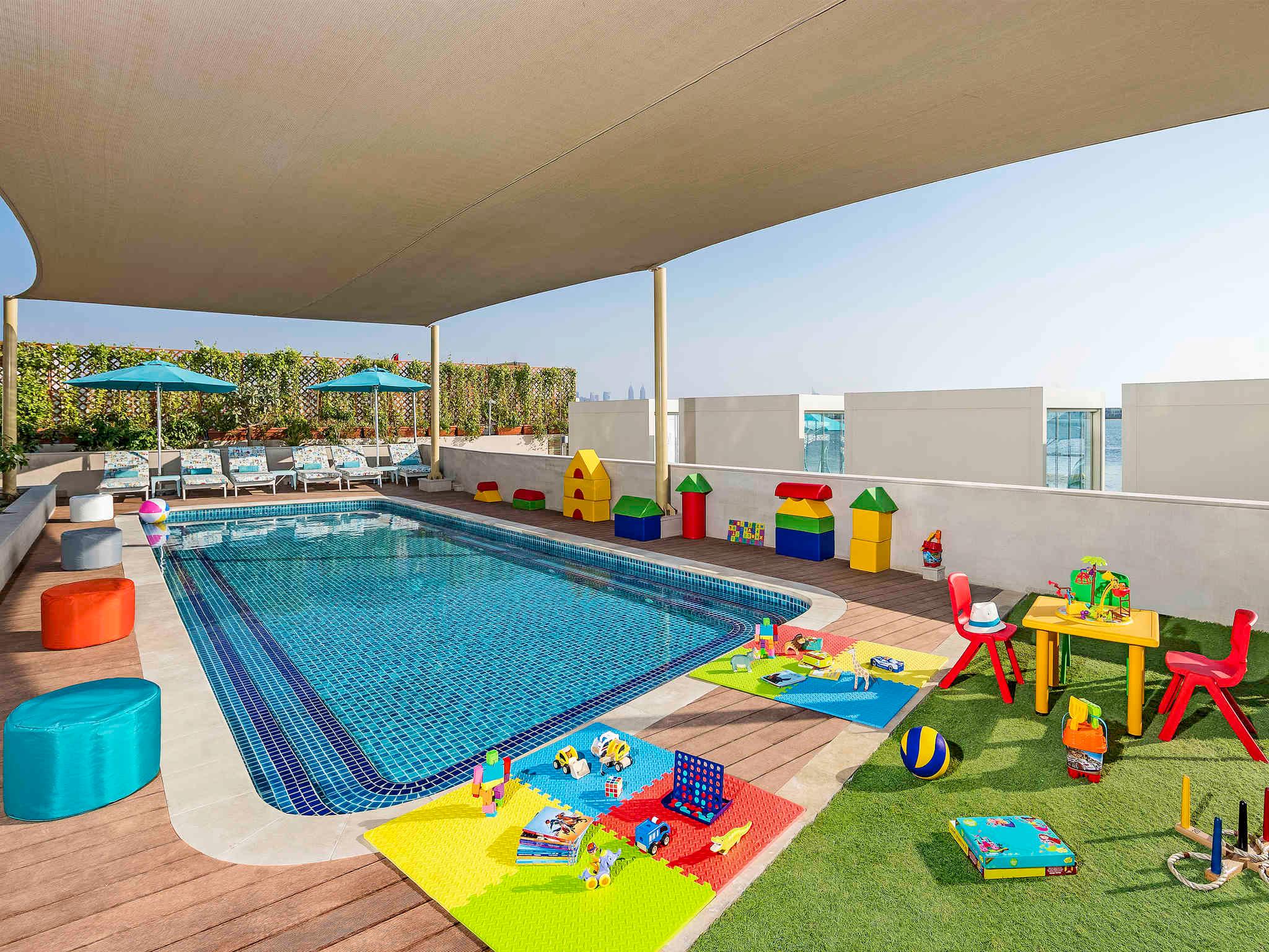 The Retreat Palm Dubai MGallery by Sofitel