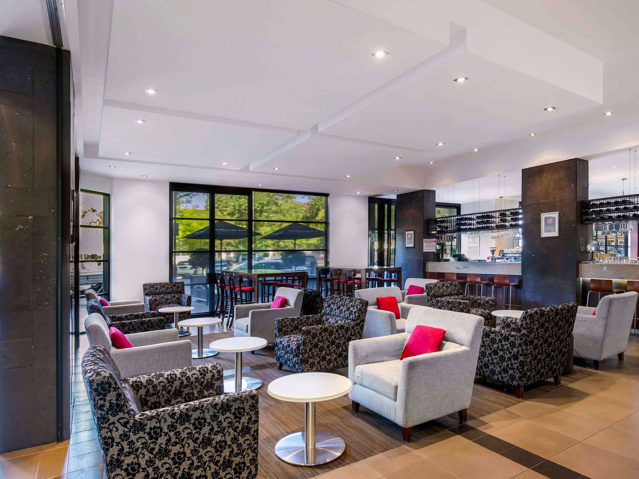 Mantra Hindmarsh Square Adelaide