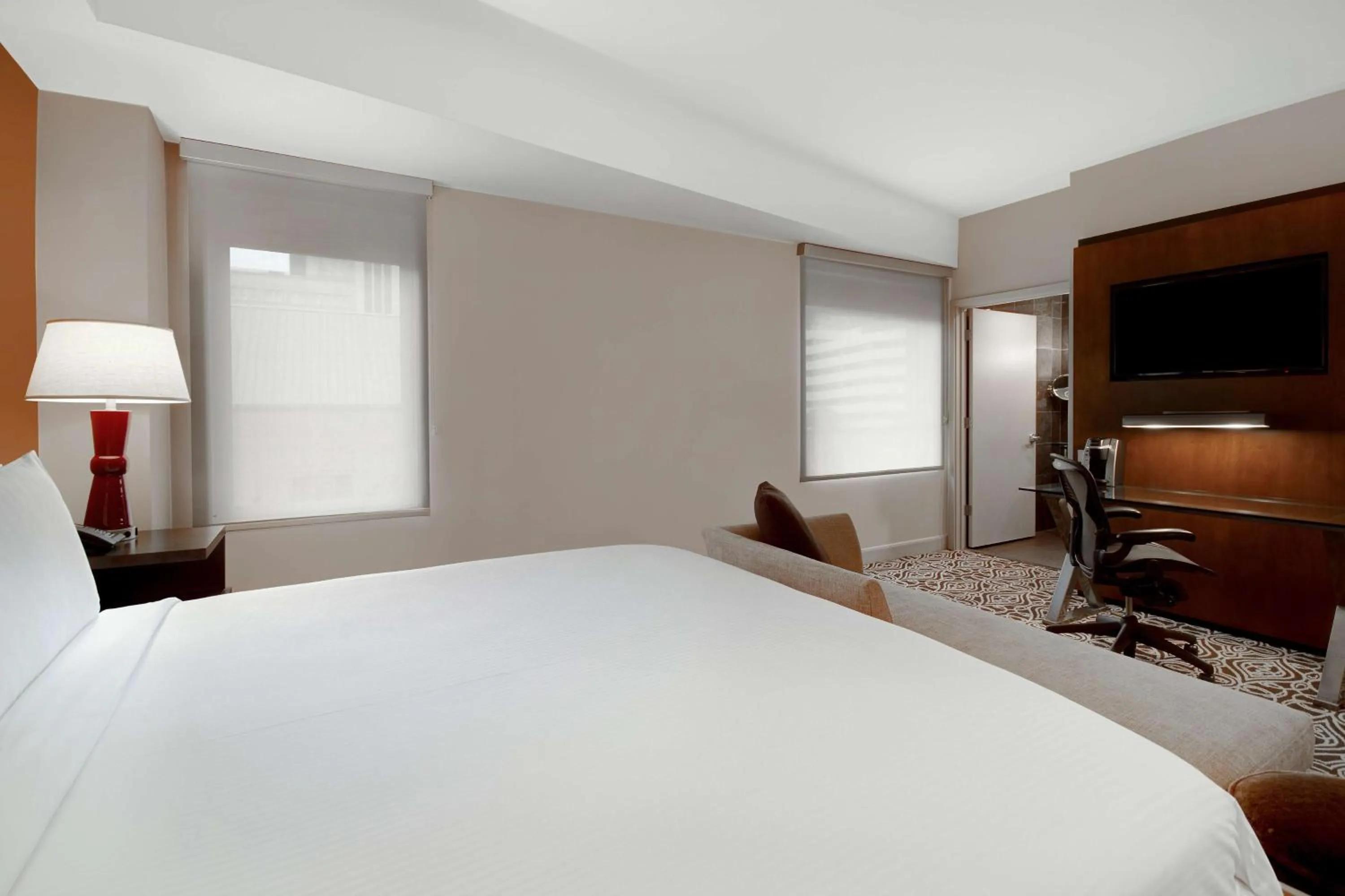 The Sam Houston Hotel, Curio Collection by Hilton