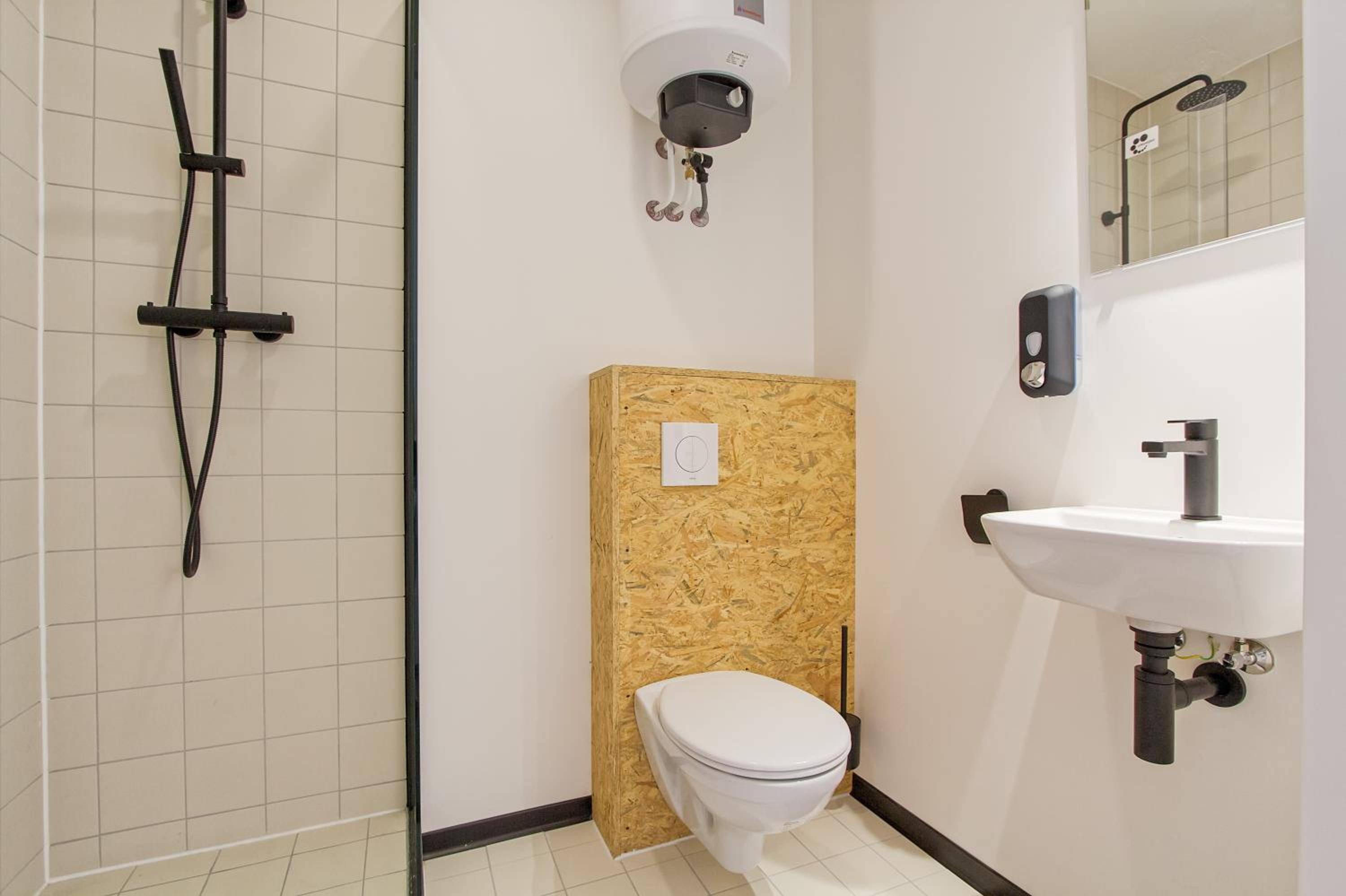 Urban Hotel The Golden Stork