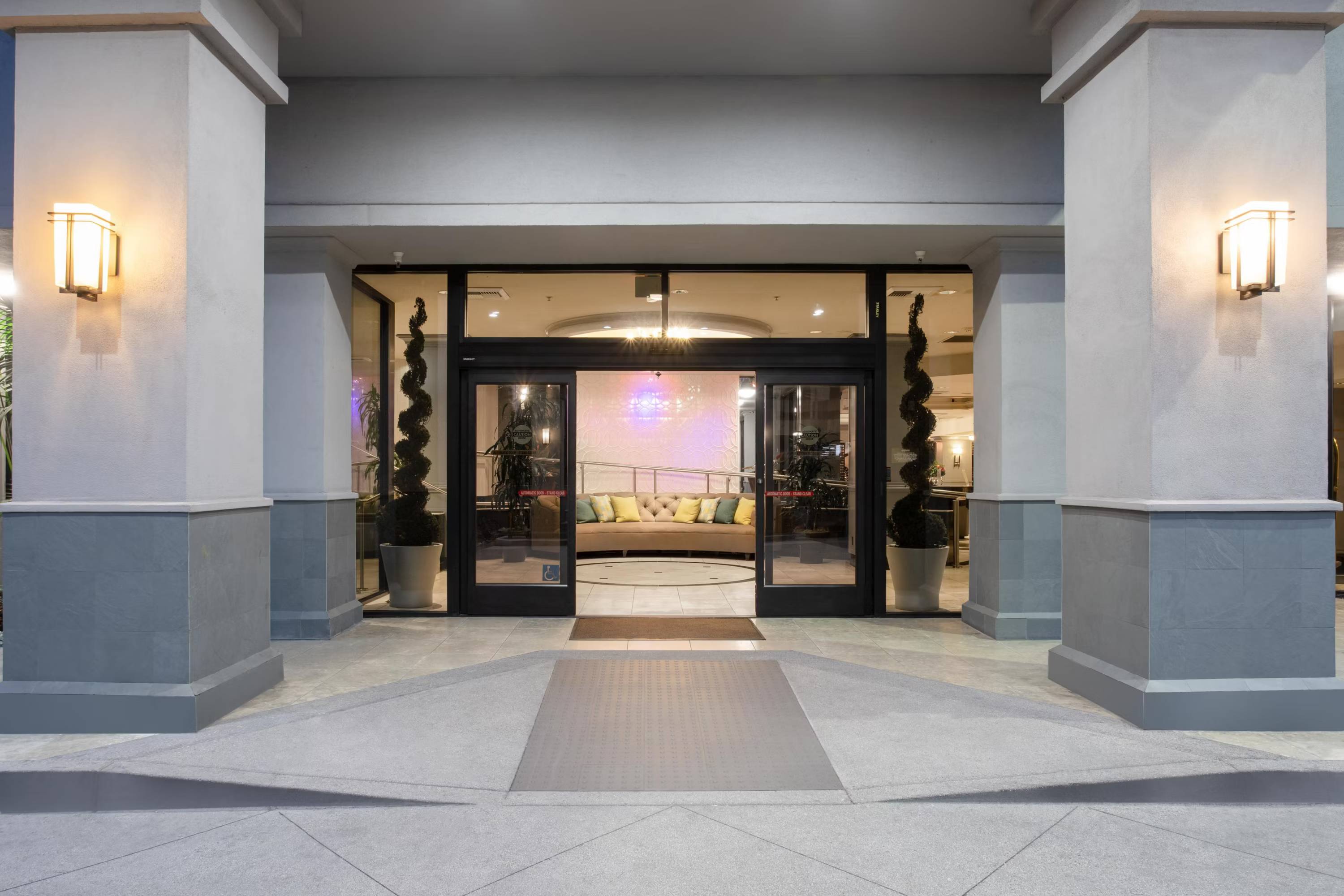 Crowne Plaza Costa Mesa Orange County, an IHG Hotel