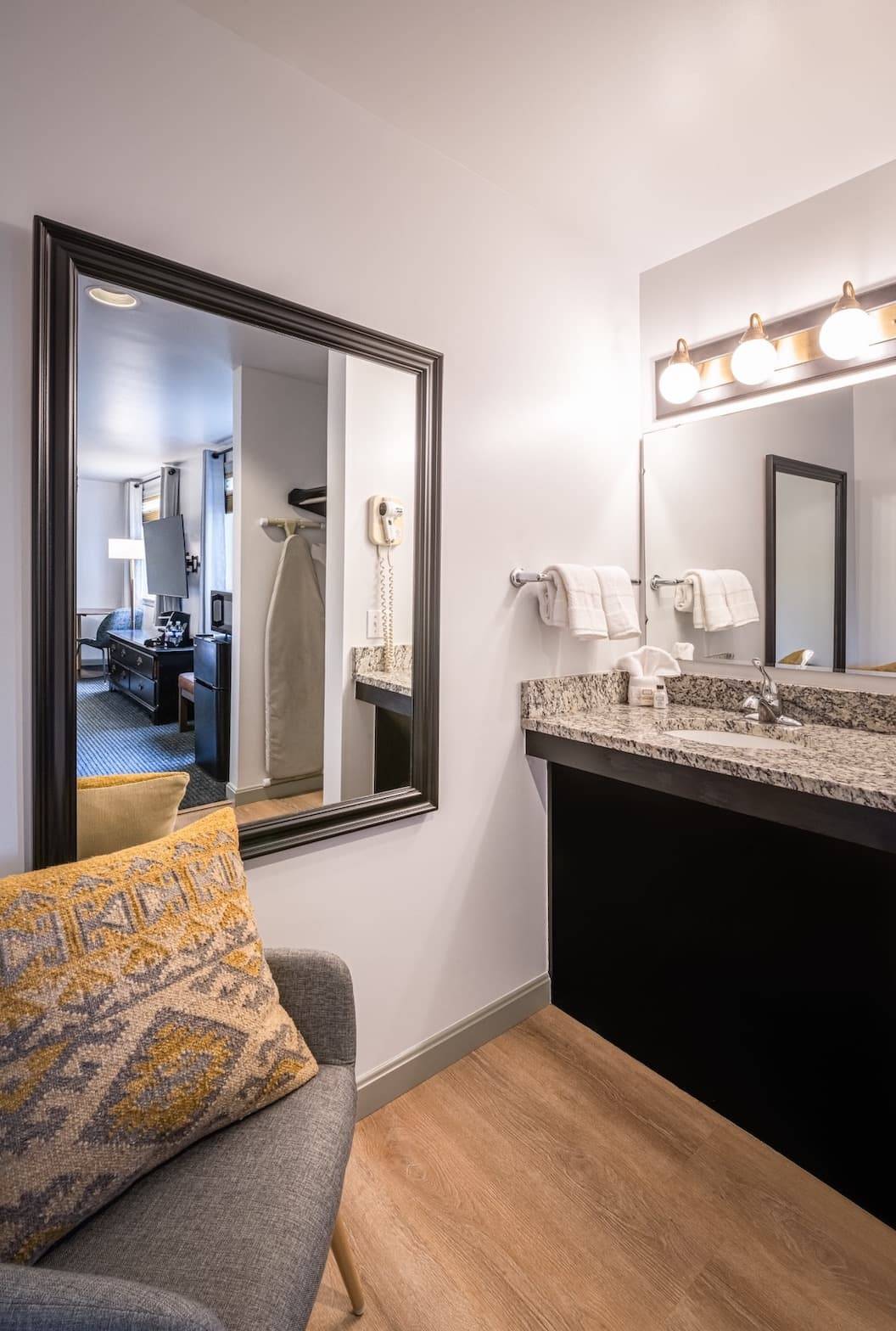 Riverhouse By Weekender