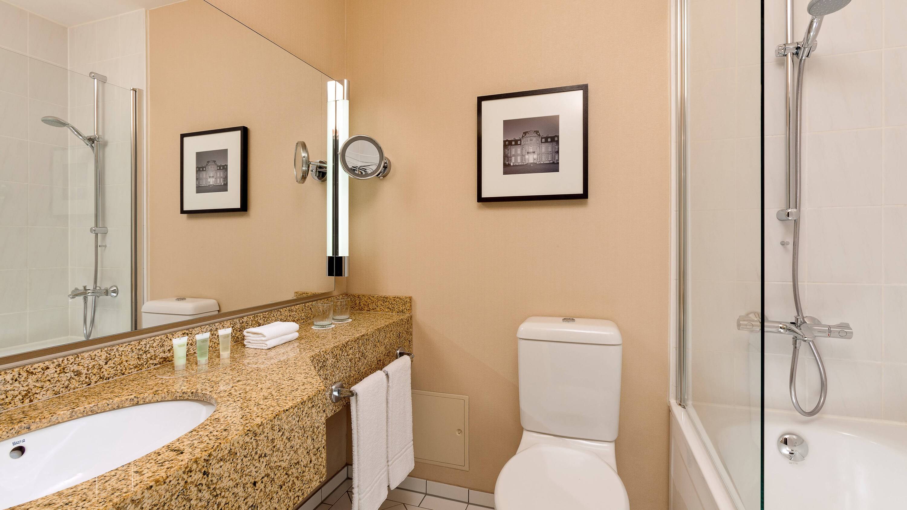 Courtyard by Marriott Düsseldorf Seestern